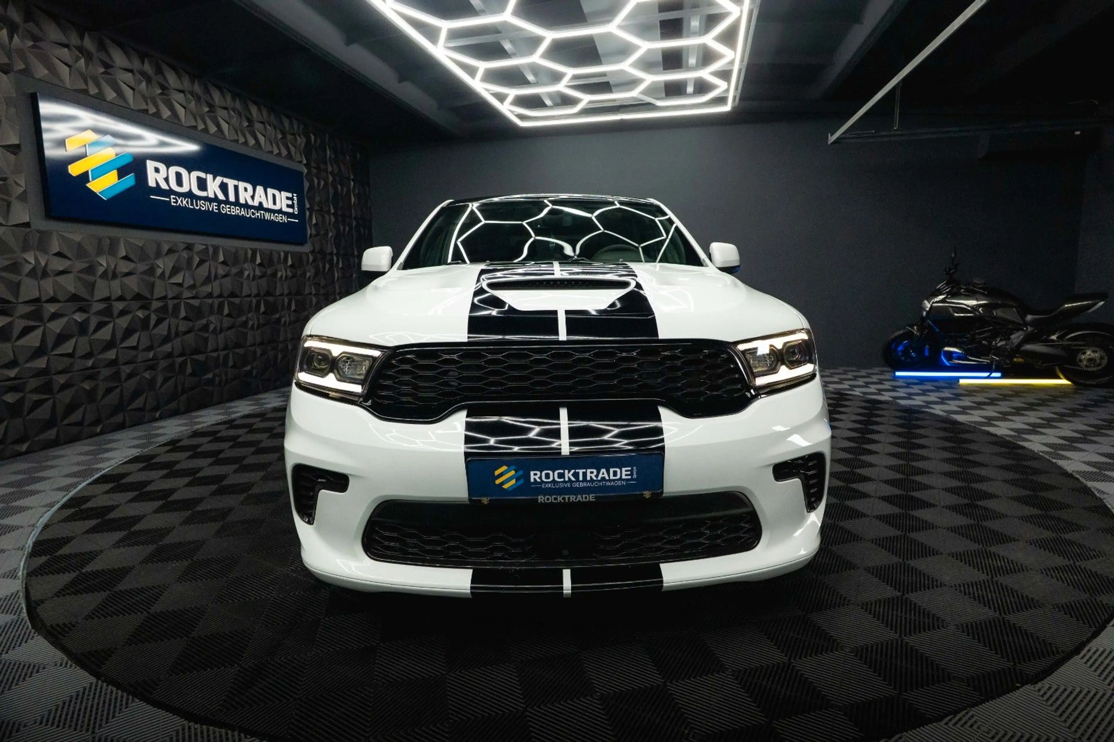 Dodge Durango 5.7 V8 R/T SRT 4x4 Night-Paket Modell 22