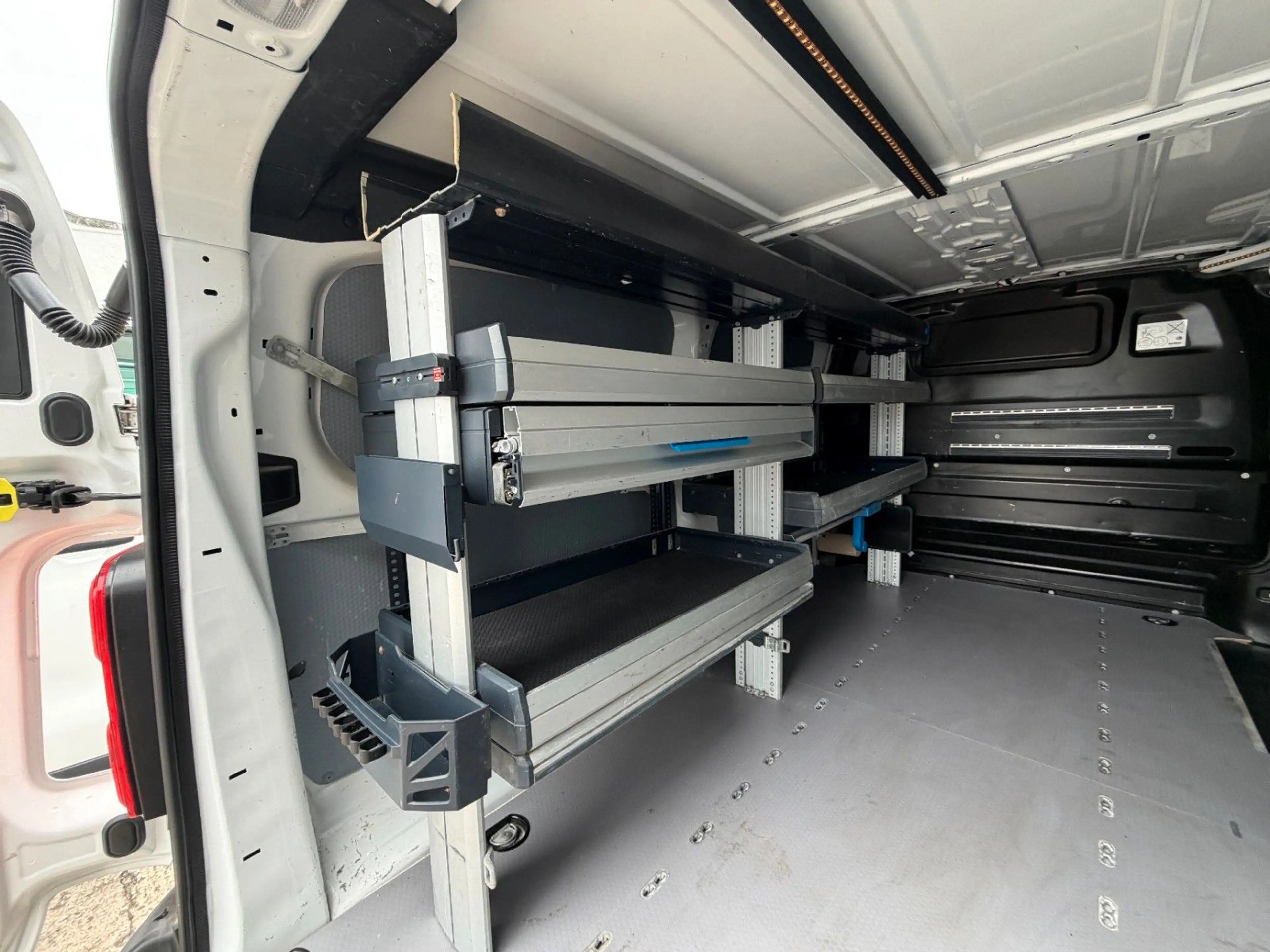 Opel Vivaro Kasten Edition L *1x SORTIMO*KLIM*3-SITZ* — photo 12