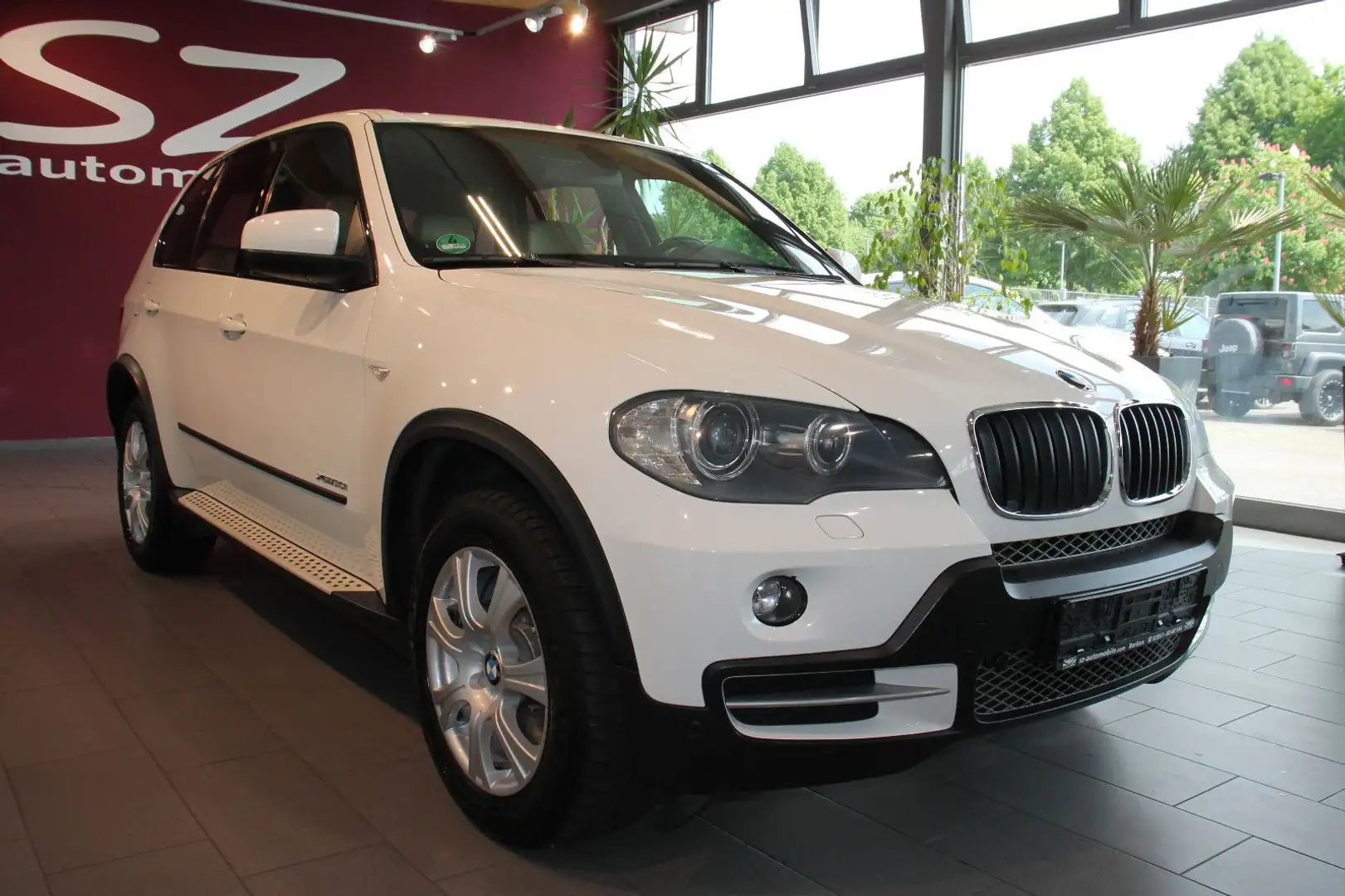 BMW X5 xDrive30i Navi SHZ AHK 1.Hand Weiß - 2