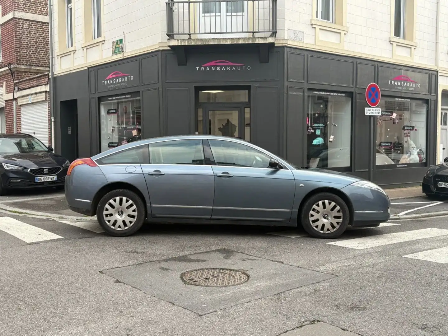 Citroen C6 HDi 173 Finition Lignage / SIEGES ELECTRIQUE A MEMOIRES / ROUE DE SECOURS / REGULATEUR DE VITESSE Grau - 2