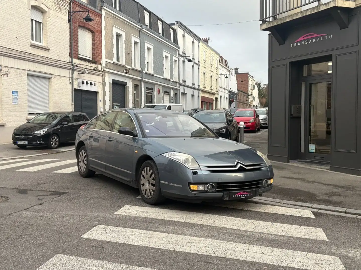 Citroen C6 HDi 173 Finition Lignage / SIEGES ELECTRIQUE A MEMOIRES / ROUE DE SECOURS / REGULATEUR DE VITESSE Grau - 1