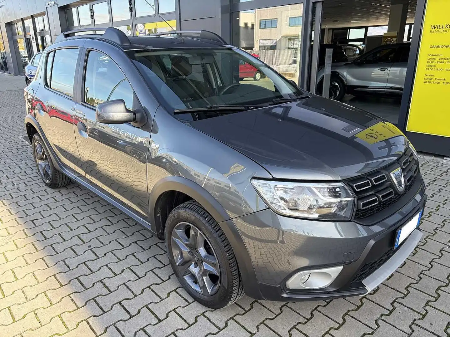 Dacia Sandero Stepway  TCe  90 CV GPL!! Gris - 1