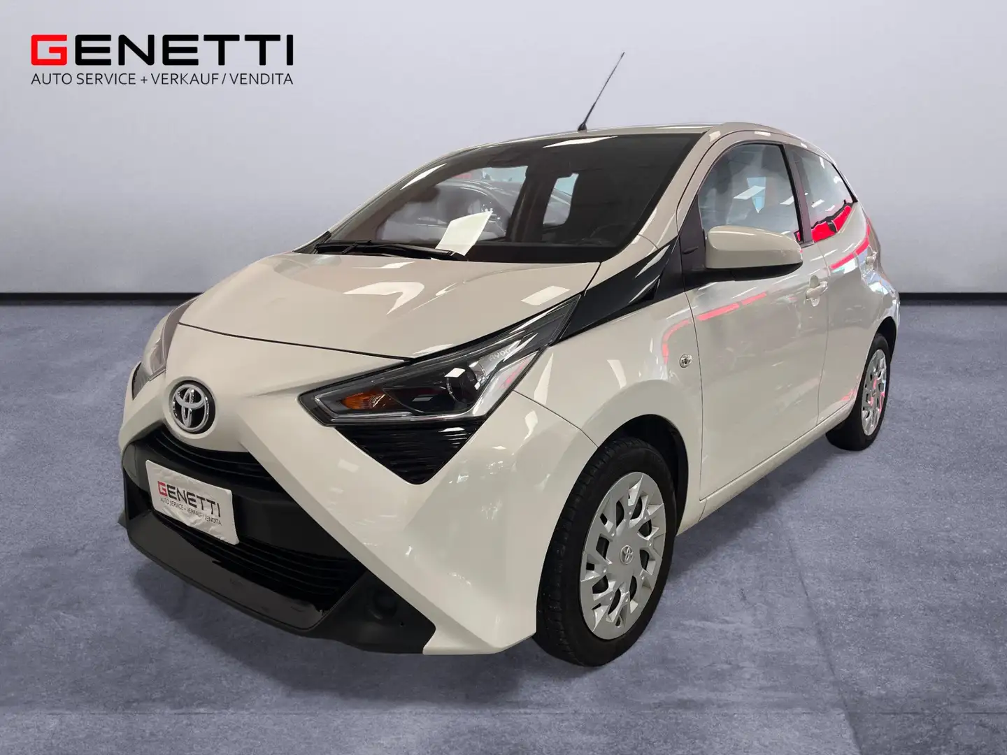 Toyota Aygo 1.0 Cool benzina 2020 5 porte - 1