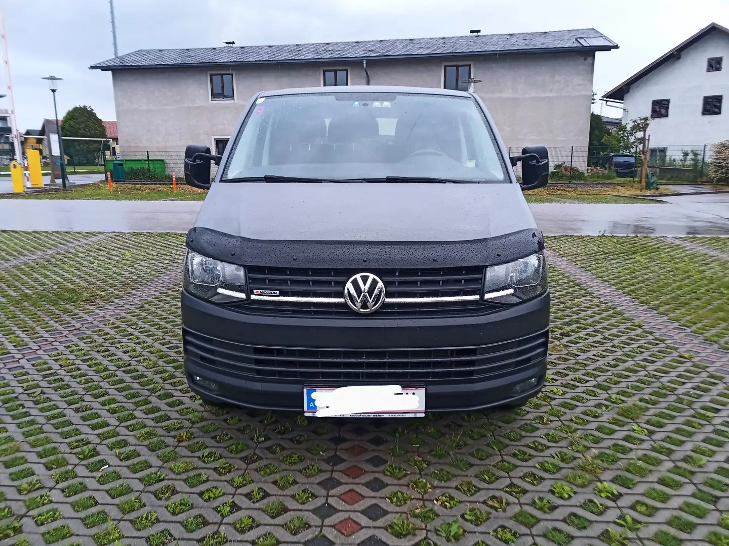 Volkswagen T6 Transporter Grau - 2