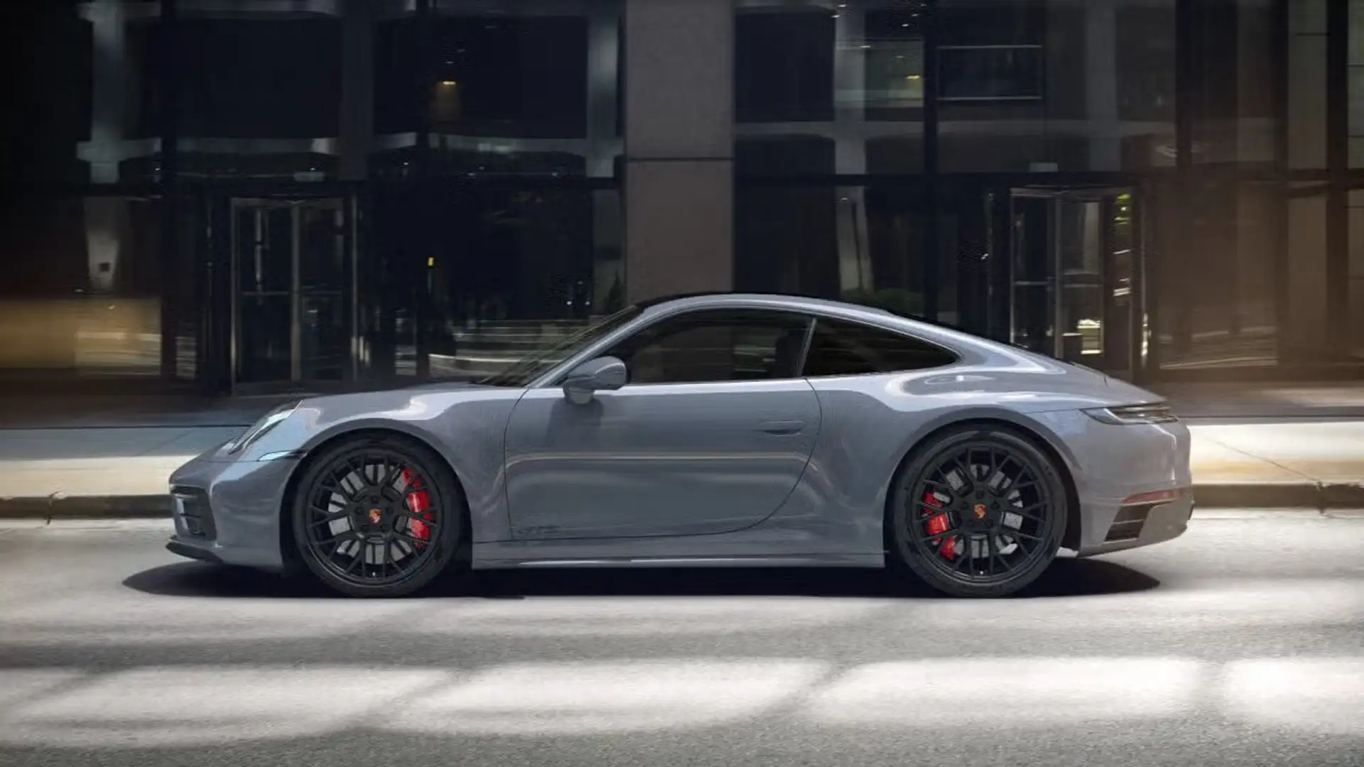 Porsche 911 Carrera 2 GTS Grigio - 2