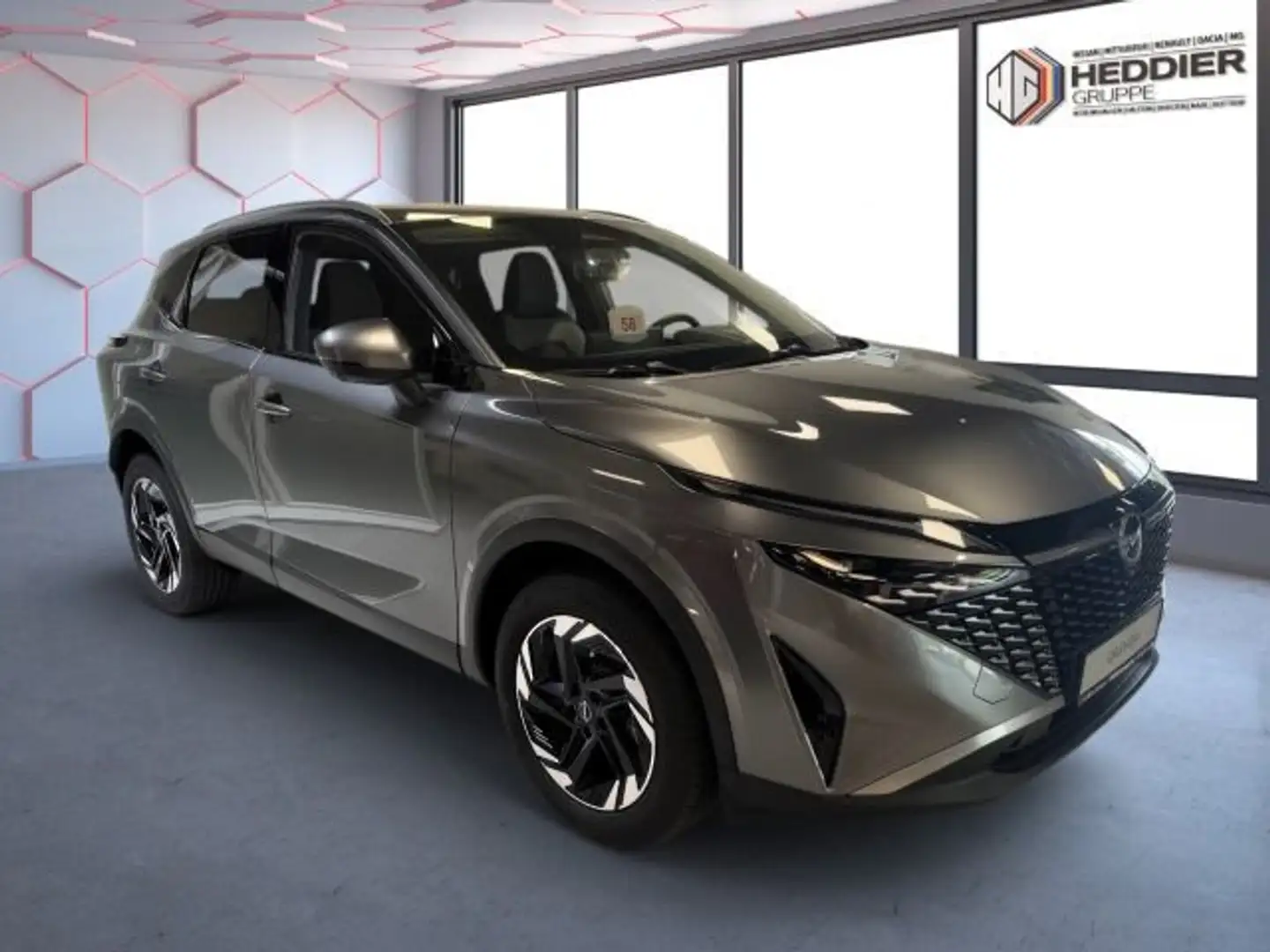 Nissan Qashqai QASHQAI MY24 1.3 DIG-T MHEV 140 PS MT 4x2 N-Conn Grau - 2