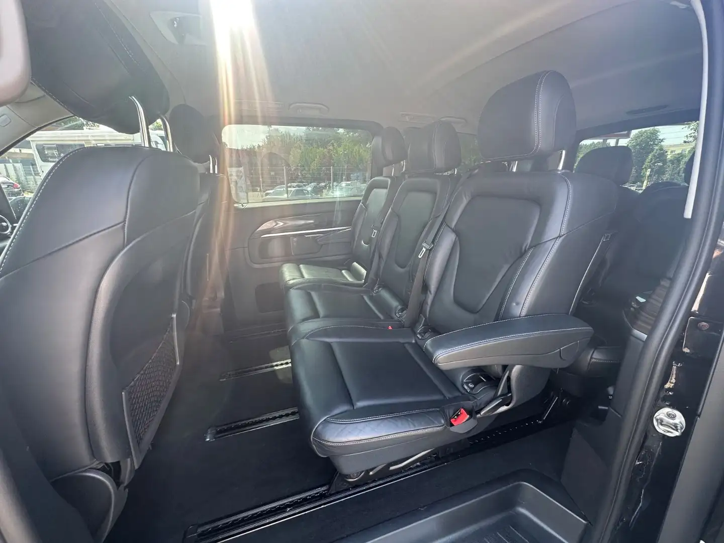 Mercedes-Benz V 250 Avantgarde / 8-SITZE/DISTRONIC /360°KAMERA Nero - 2