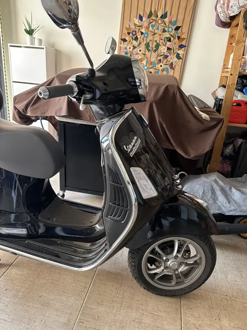 Vespa GTS 300 - 2