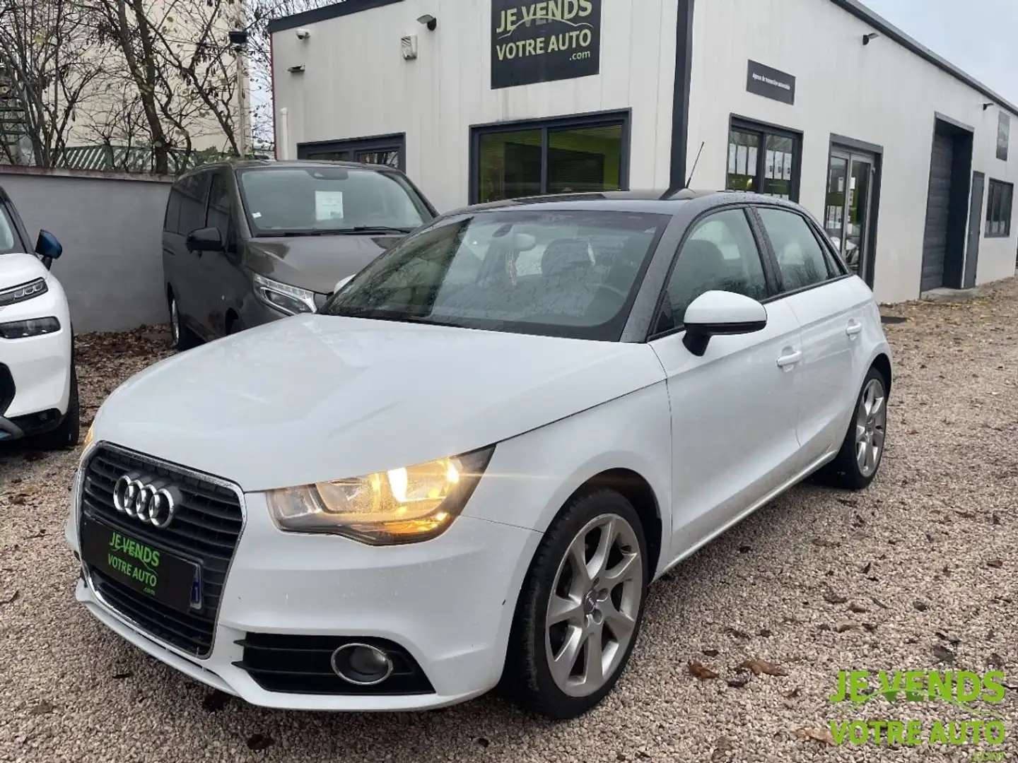Audi A1 1.6 TDI 105ch Ambition Blanco - 1