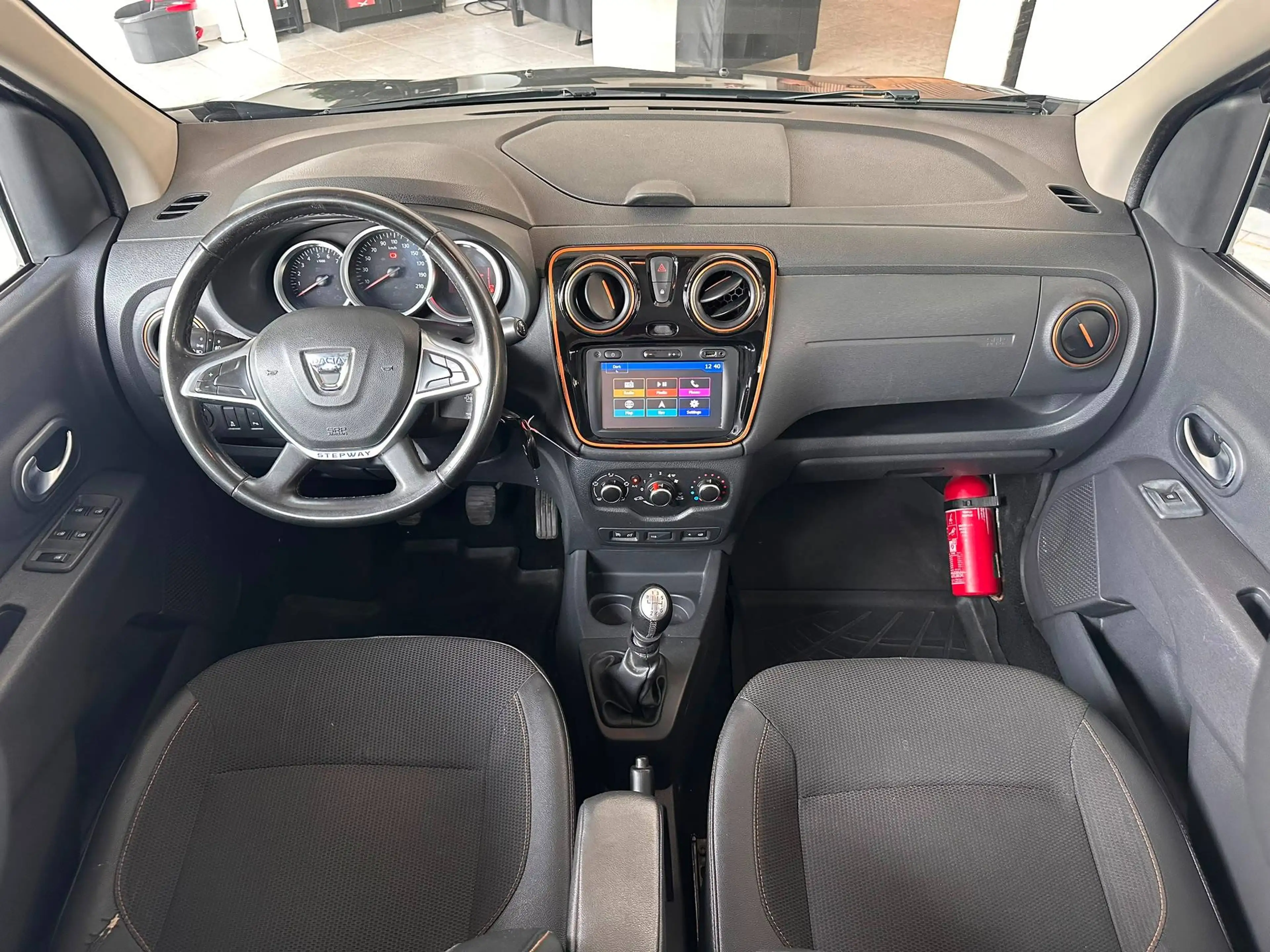 Dacia Lodgy 🟩1.5 DIESEL STEPWAY 110CV - 7 PLACES - GPS - CRUISE - AIRCO- CAPTEUR ET CAMERA DE RECULE — photo 11