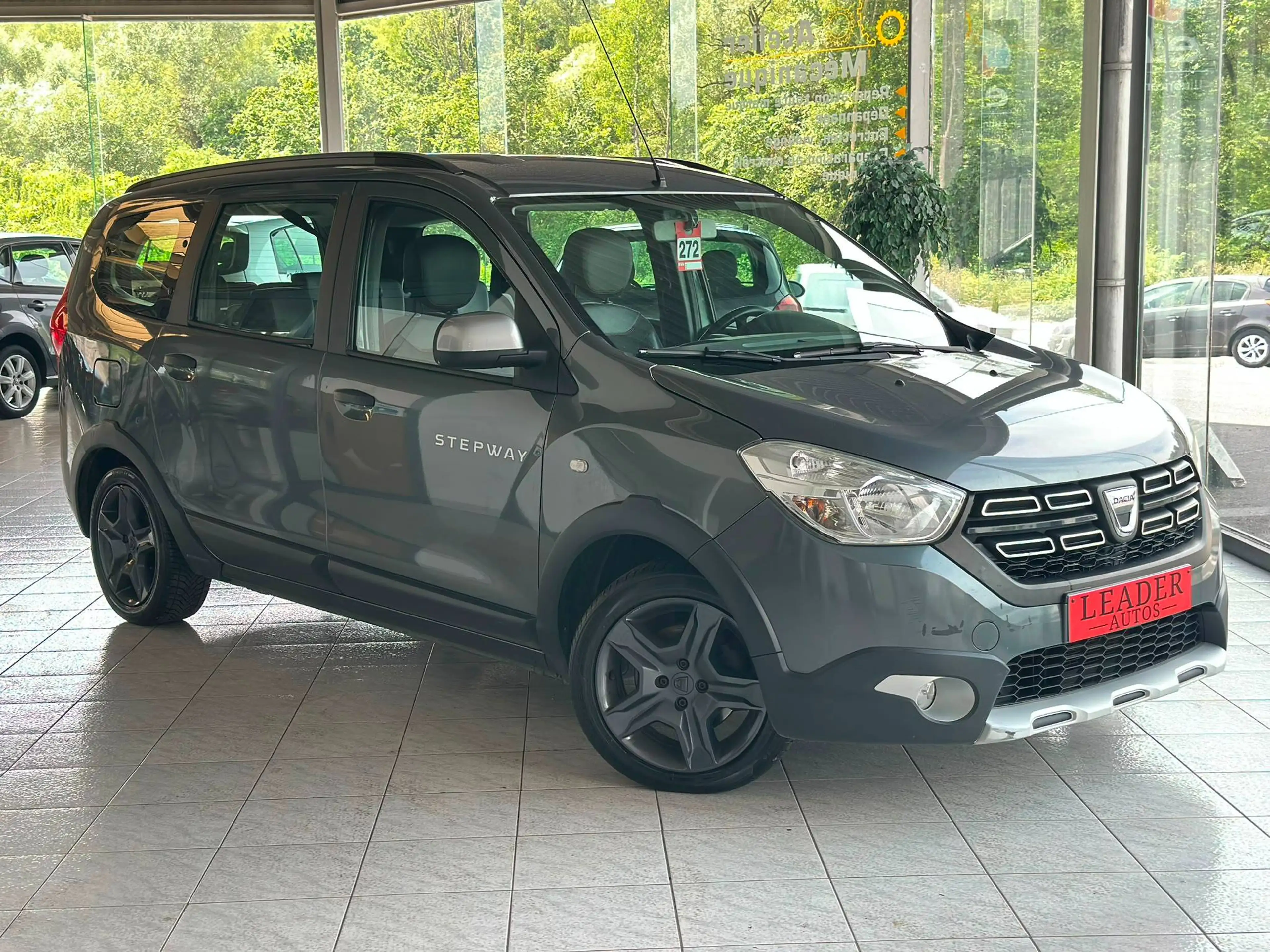 Dacia Lodgy 🟩1.5 DIESEL STEPWAY 110CV - 7 PLACES - GPS - CRUISE - AIRCO- CAPTEUR ET CAMERA DE RECULE — photo 3