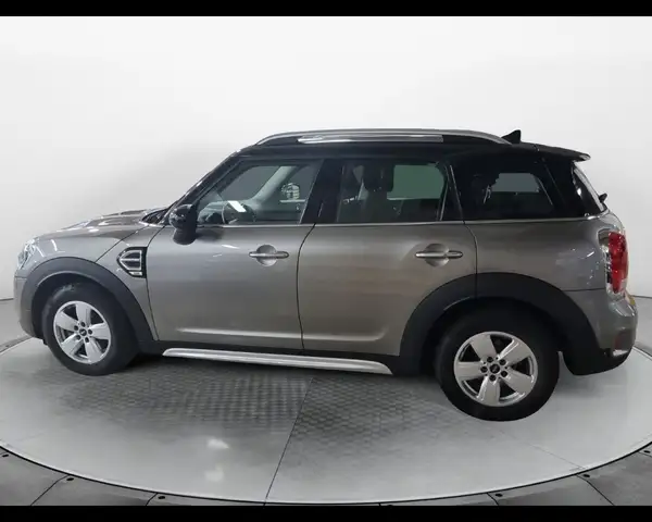 Mini Countryman view 9
