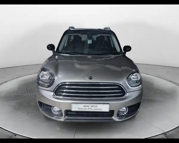 Mini Countryman view 3
