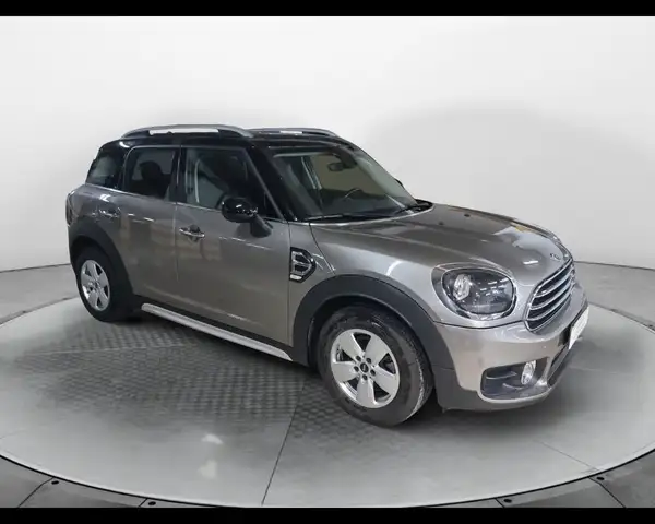Mini Countryman view 4