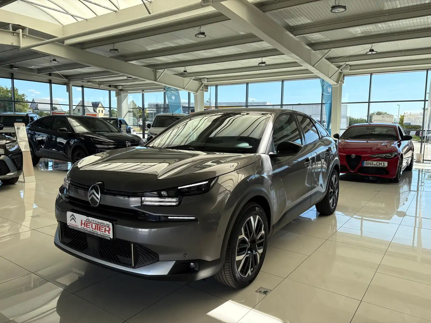 Citroen C4 Hybrid 145 Doppelkupplung 6-Gang MAX Grijs - 1