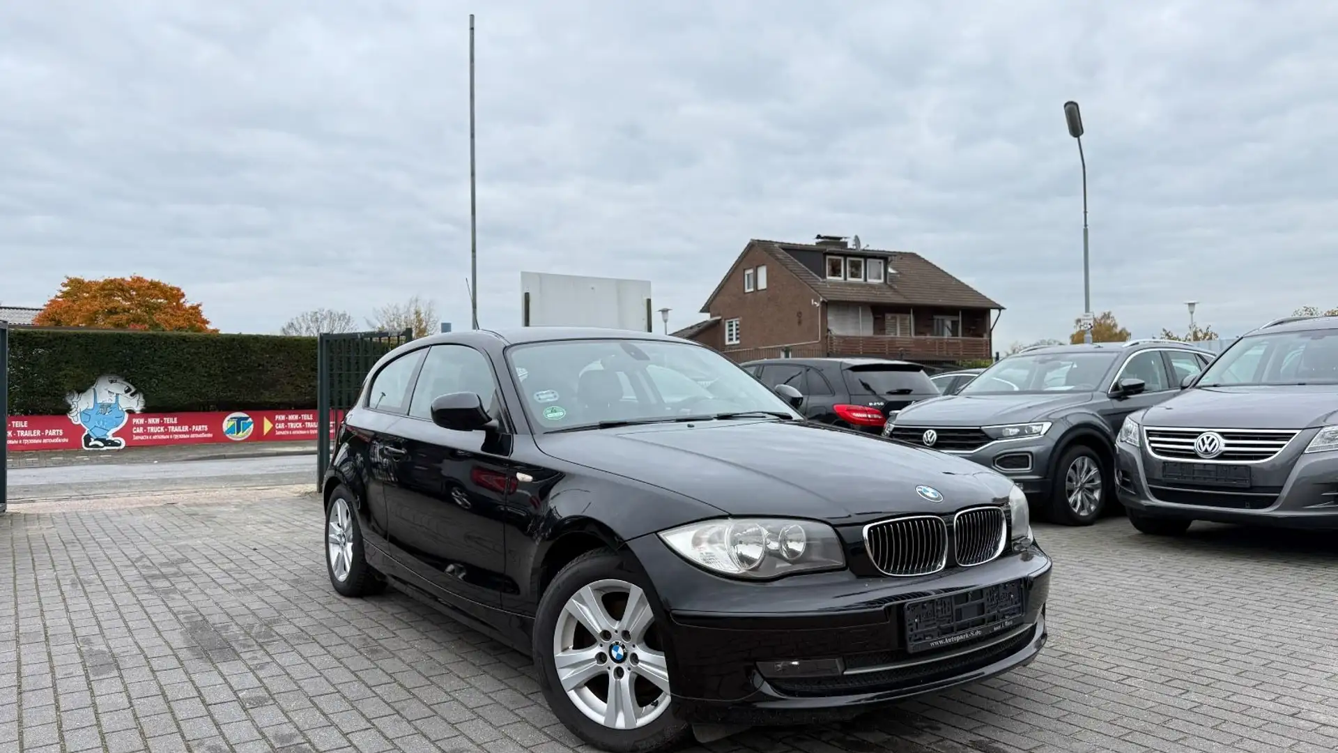 BMW 116 i Lim. | KLIMA | SITZ-HEIZUNG | SPARSAM Noir - 1