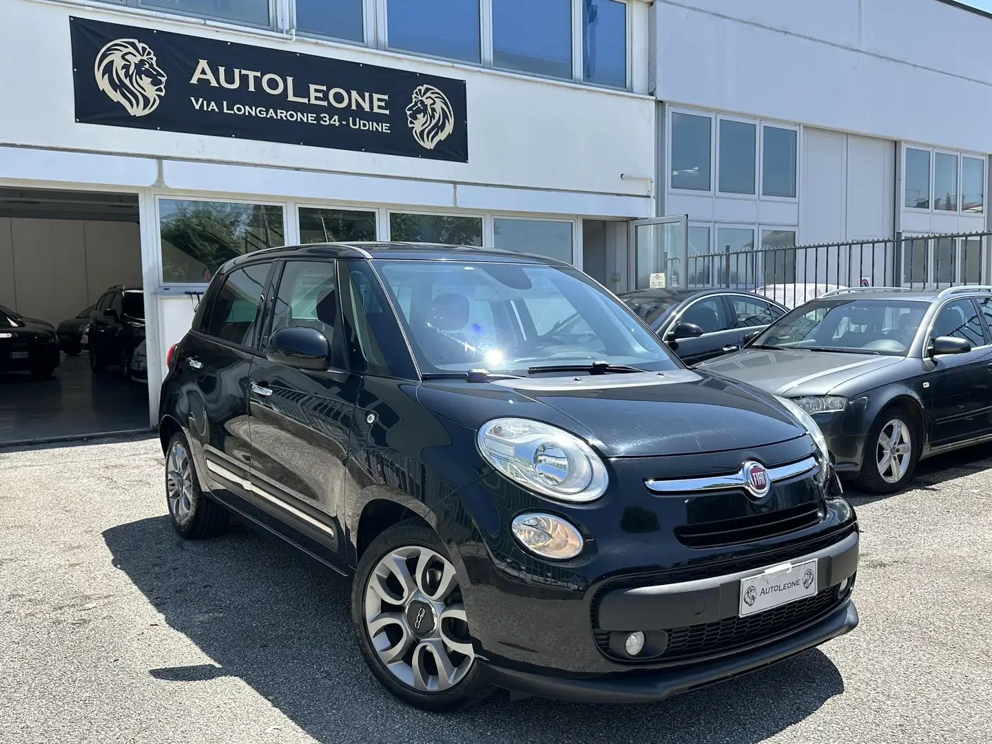 Fiat 500L 1.3 mjt Lounge 85cv Zwart - 1