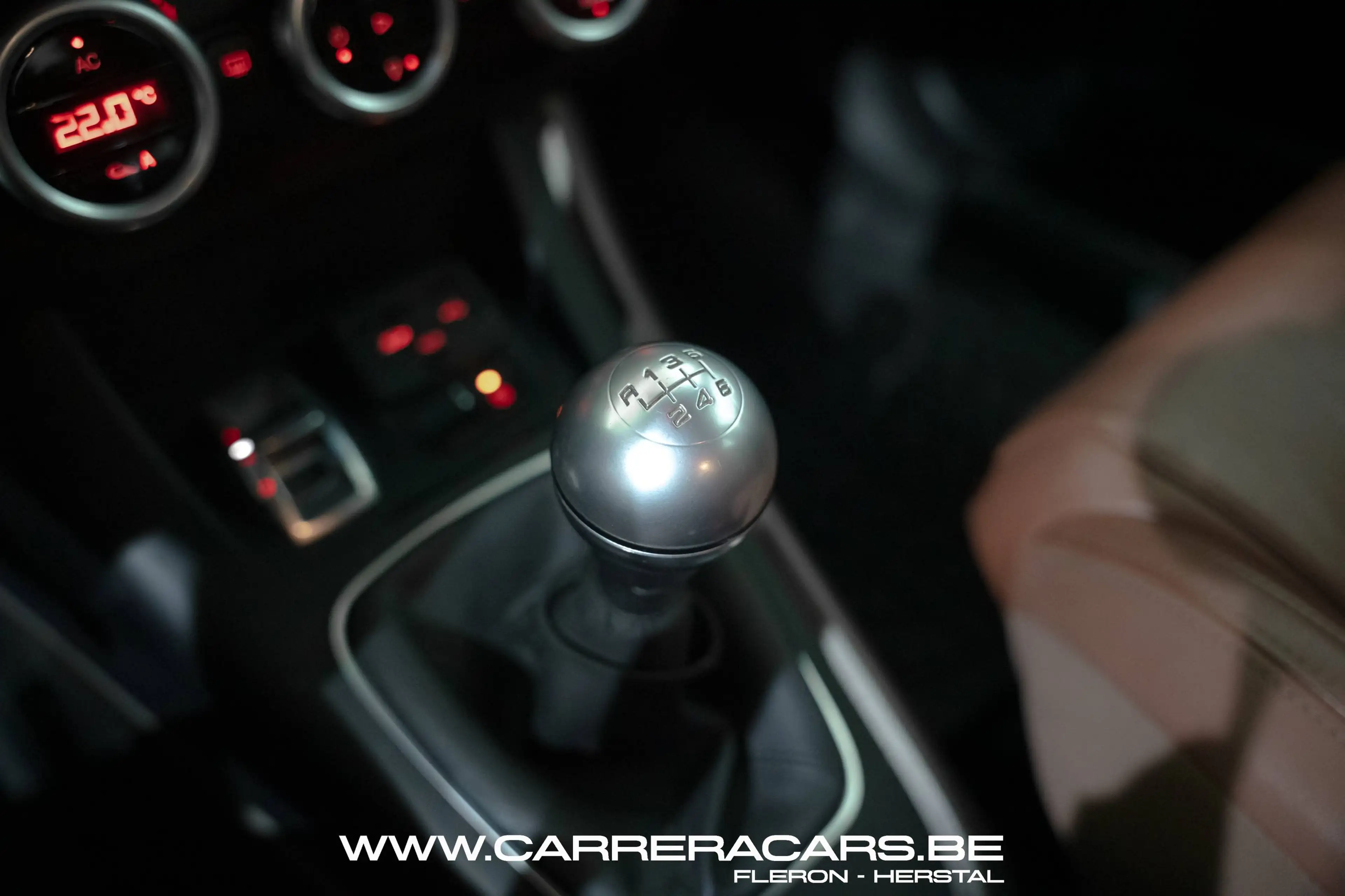 Alfa Romeo Giulietta 1.6JTDm Progression*|PDC*CUIR*NAVI*CRUISE*GARANTIE — photo 11