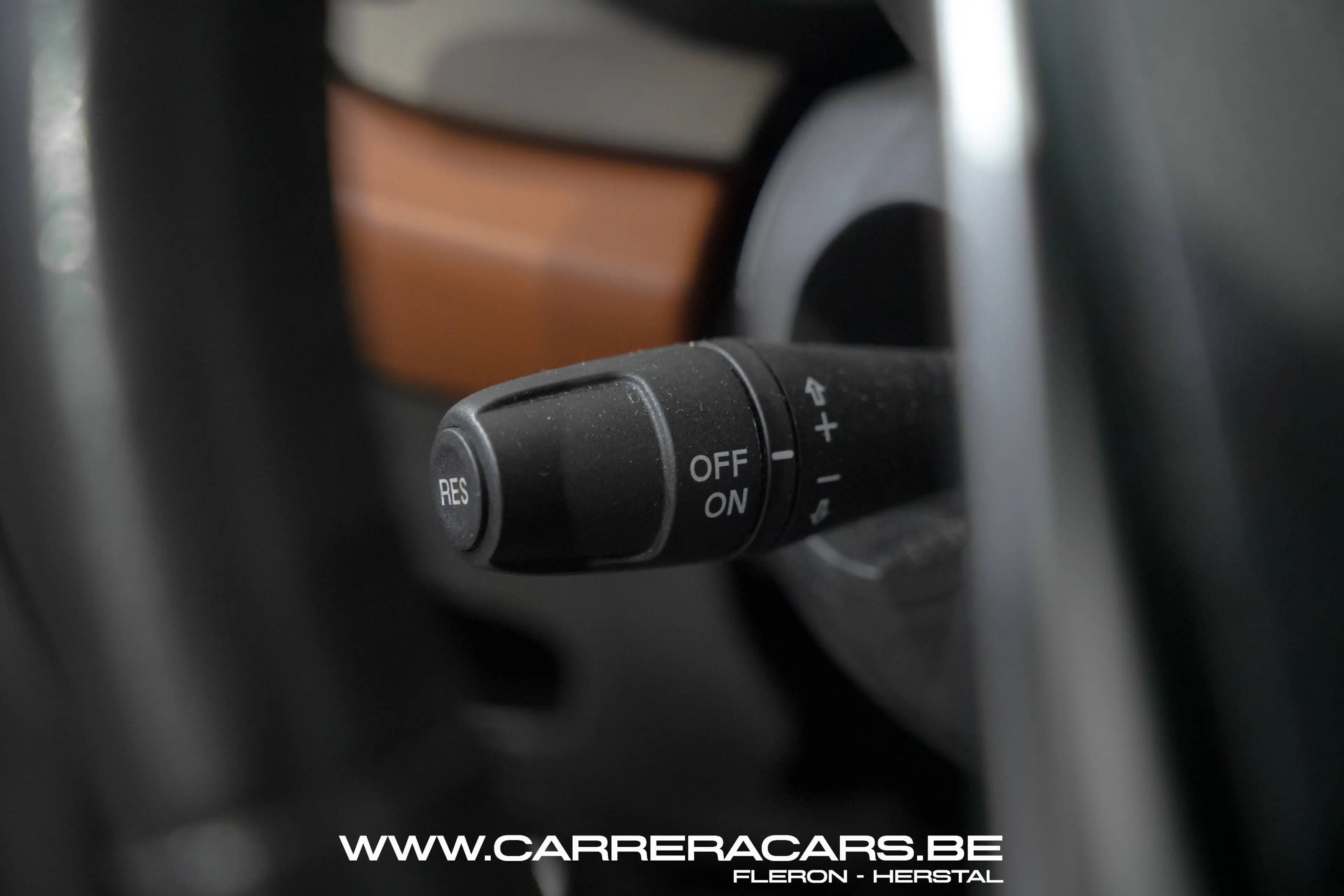 Alfa Romeo Giulietta 1.6JTDm Progression*|PDC*CUIR*NAVI*CRUISE*GARANTIE — photo 13