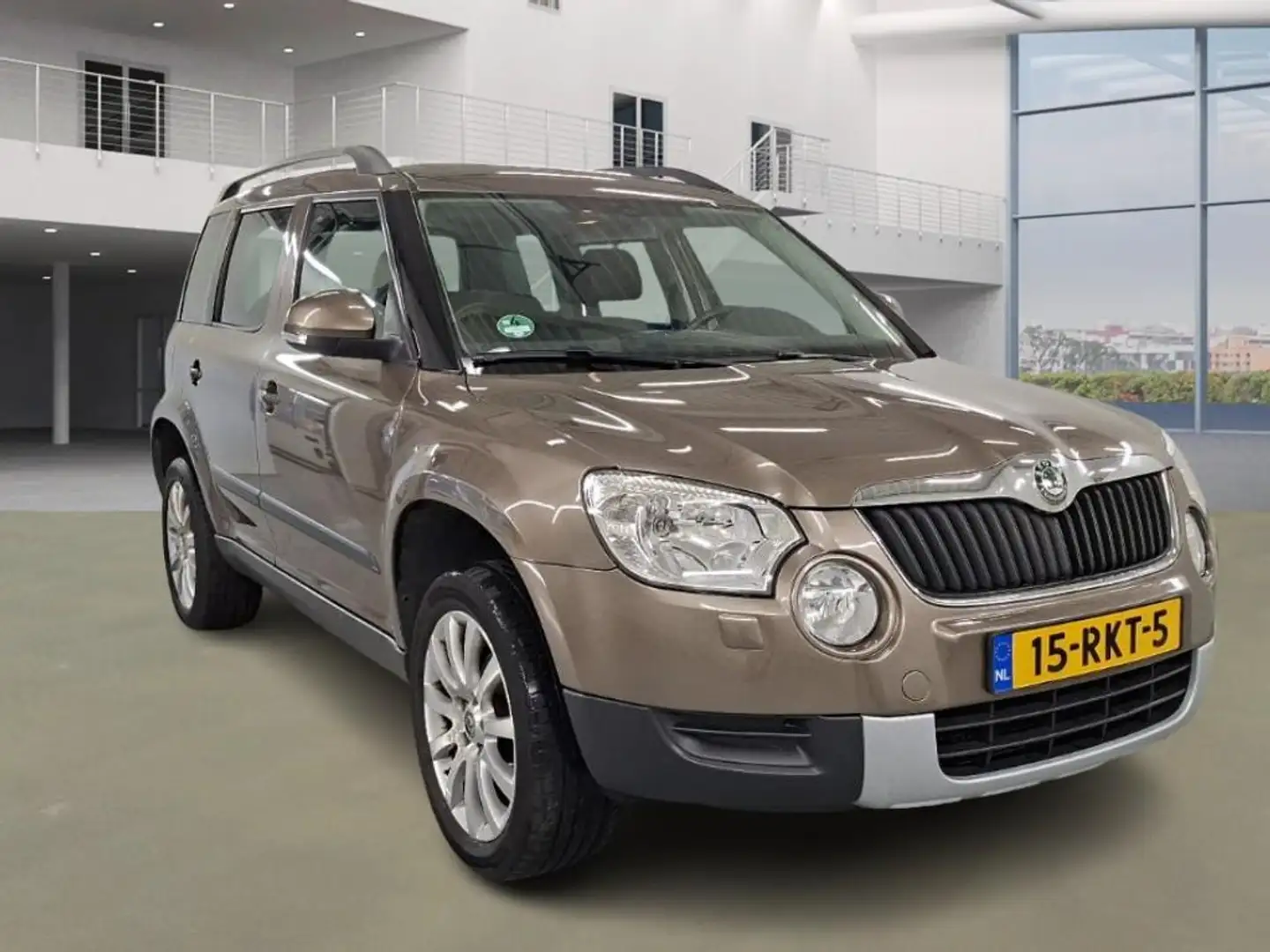 Skoda Yeti 1.2 TSI Elegance PANORAMADAK, trekhaak, clima, LMV Braun - 2