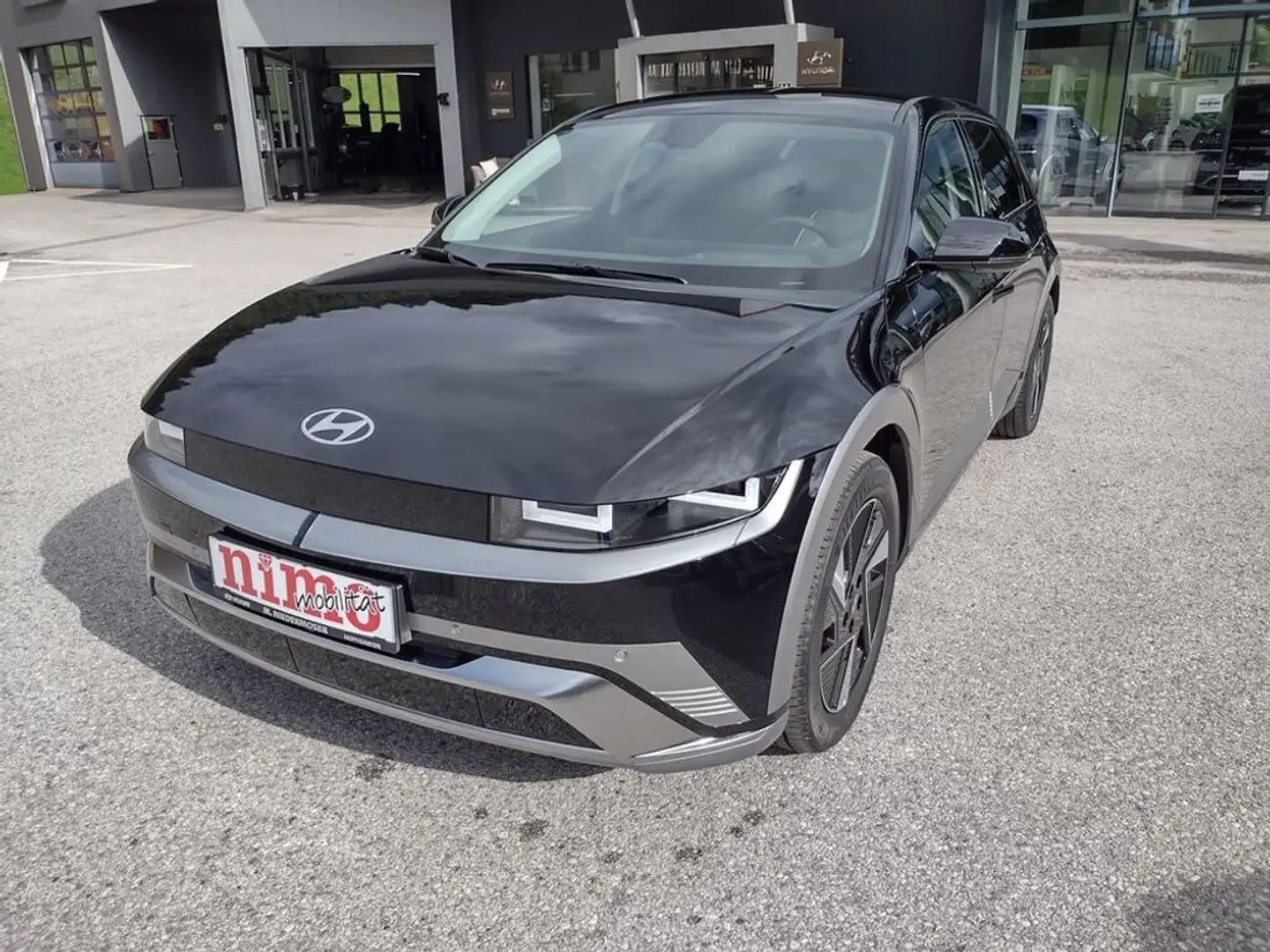 Hyundai IONIQ 5 Prestige Line 84kWh 4WD Schwarz - 2