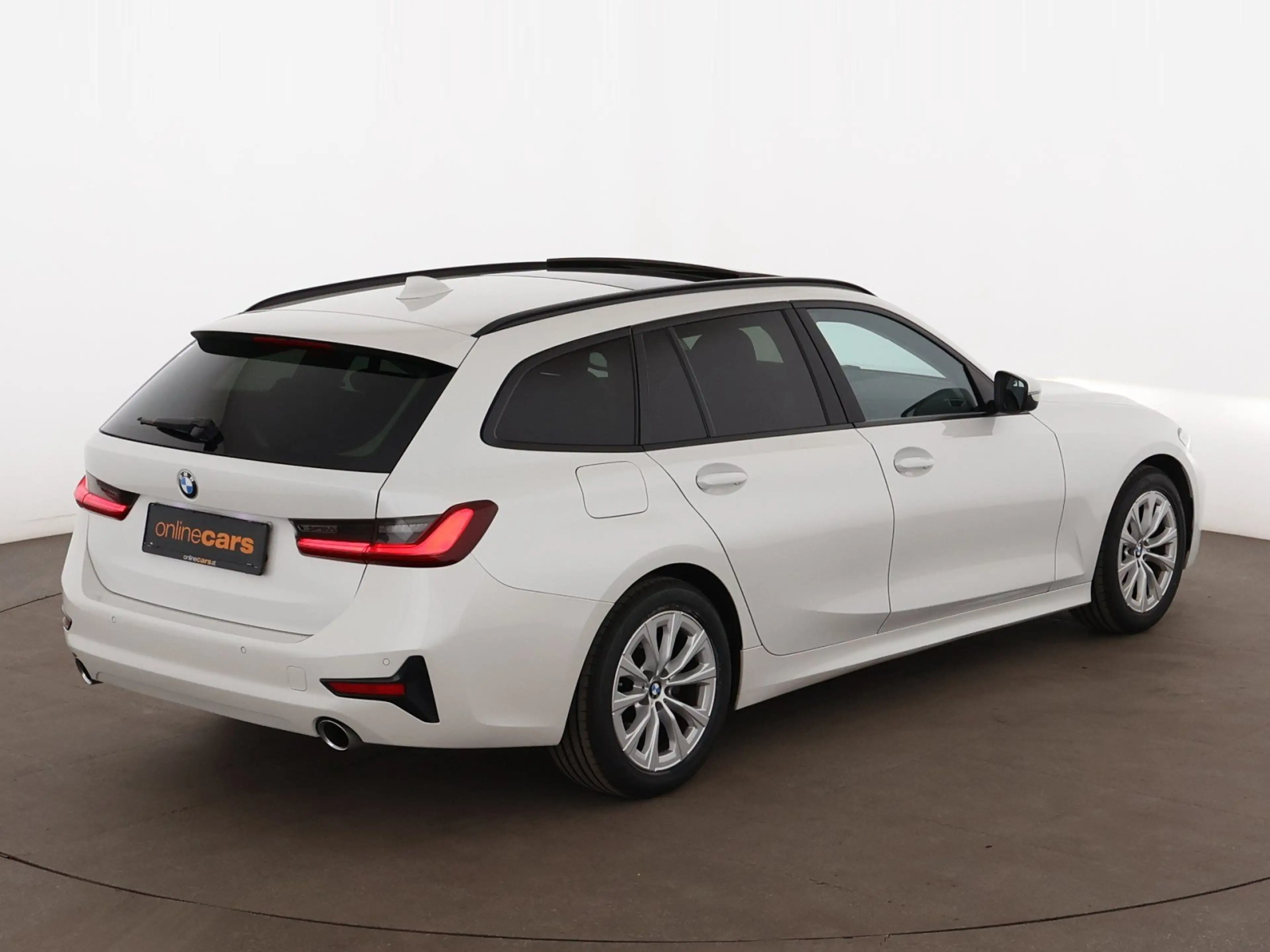 BMW 320 d Touring Advantage LED SKY LEDER NAVI ASSIST — photo 8