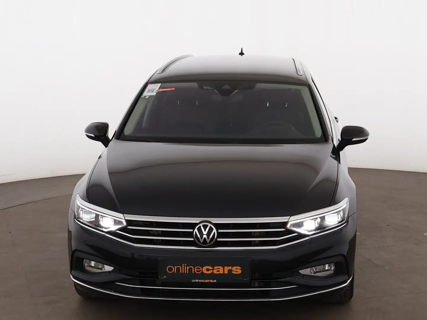 Volkswagen Passat Variant 2.0 TDI 4Motion Elegance Aut LED Schwarz - 2