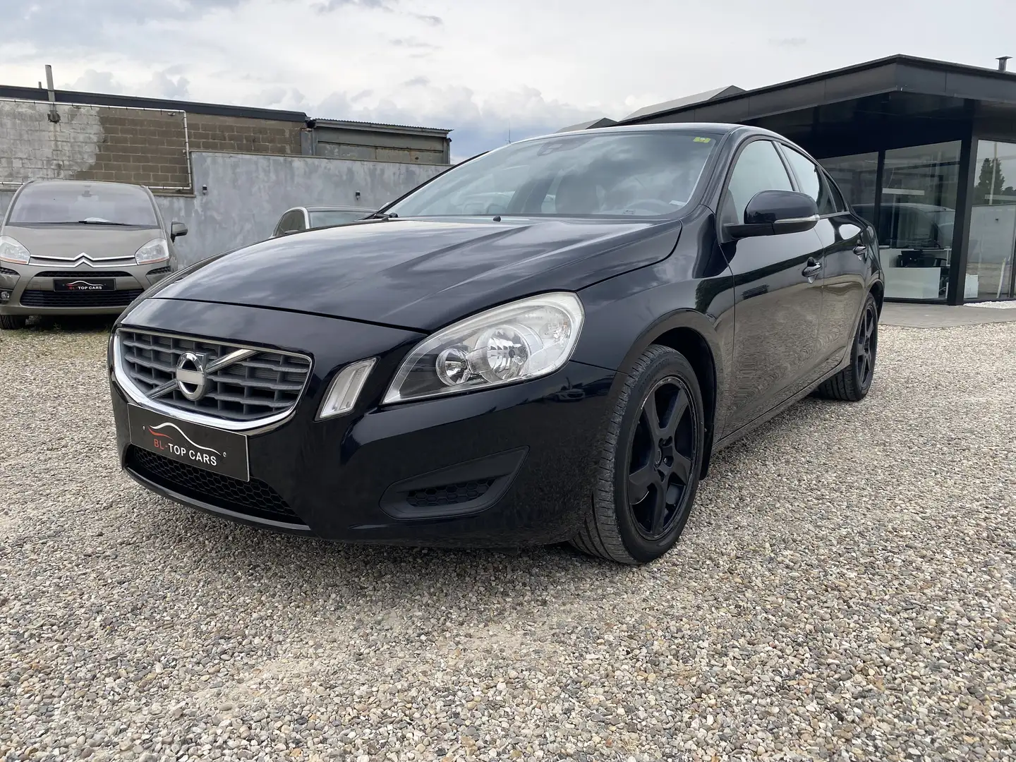 Volvo S60 1.6 D DRIVe Summum Start/Stop Fekete - 1