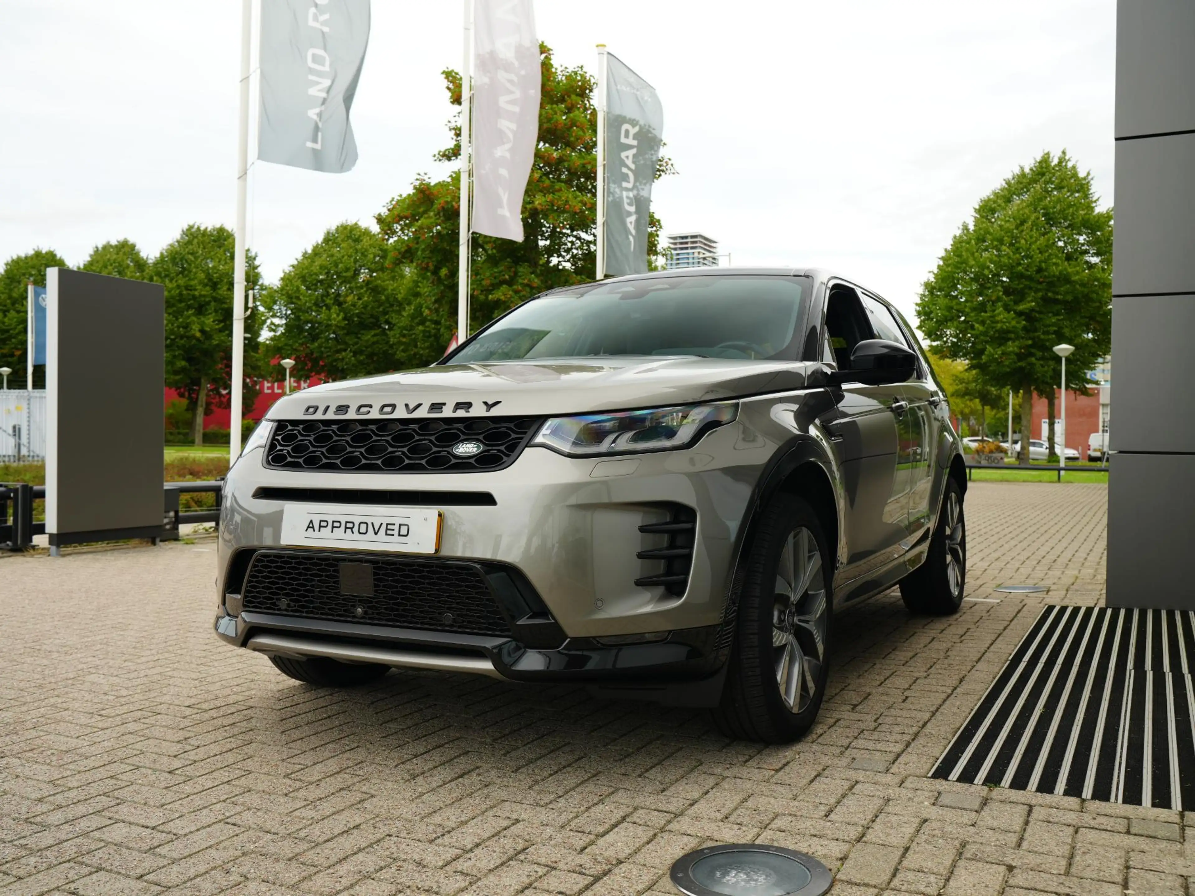 Land Rover Discovery Sport P300e PHEV Dynamic HSE | Technology Pack | Cold Cl — photo 4