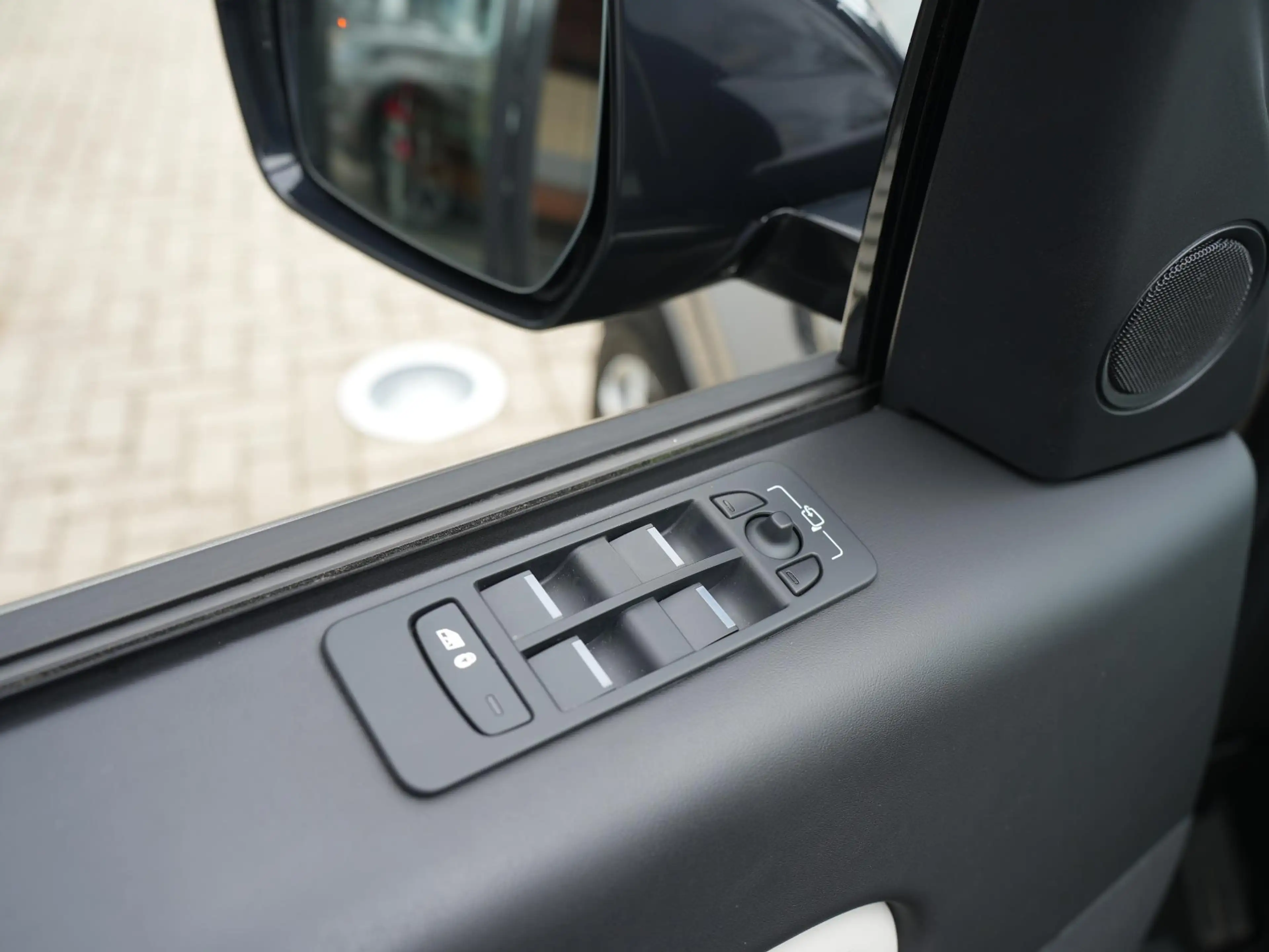 Land Rover Discovery Sport P300e PHEV Dynamic HSE | Technology Pack | Cold Cl — photo 12