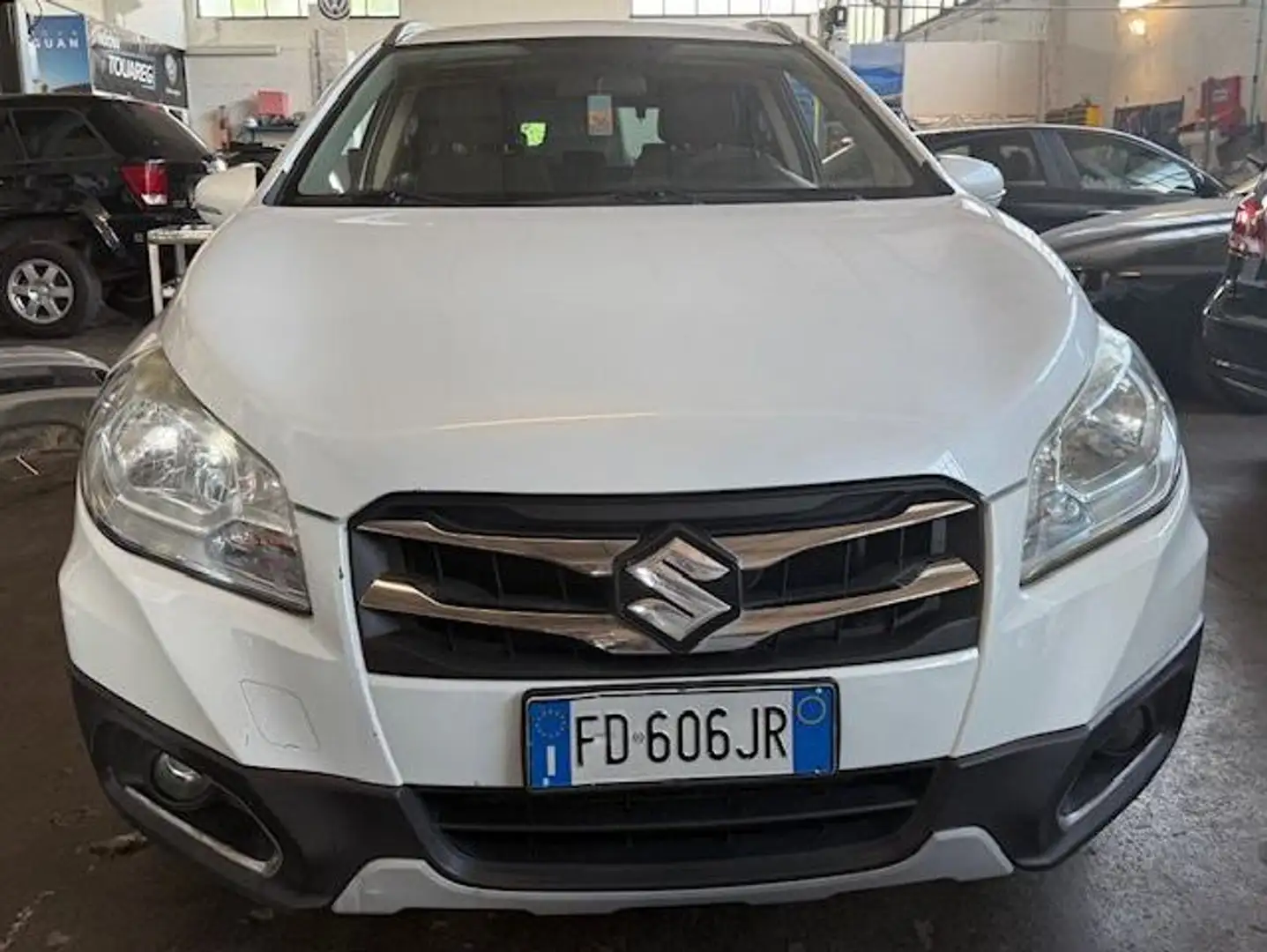Suzuki SX4 S-Cross S-Cross 1.6 ddis Plus Bianco - 1