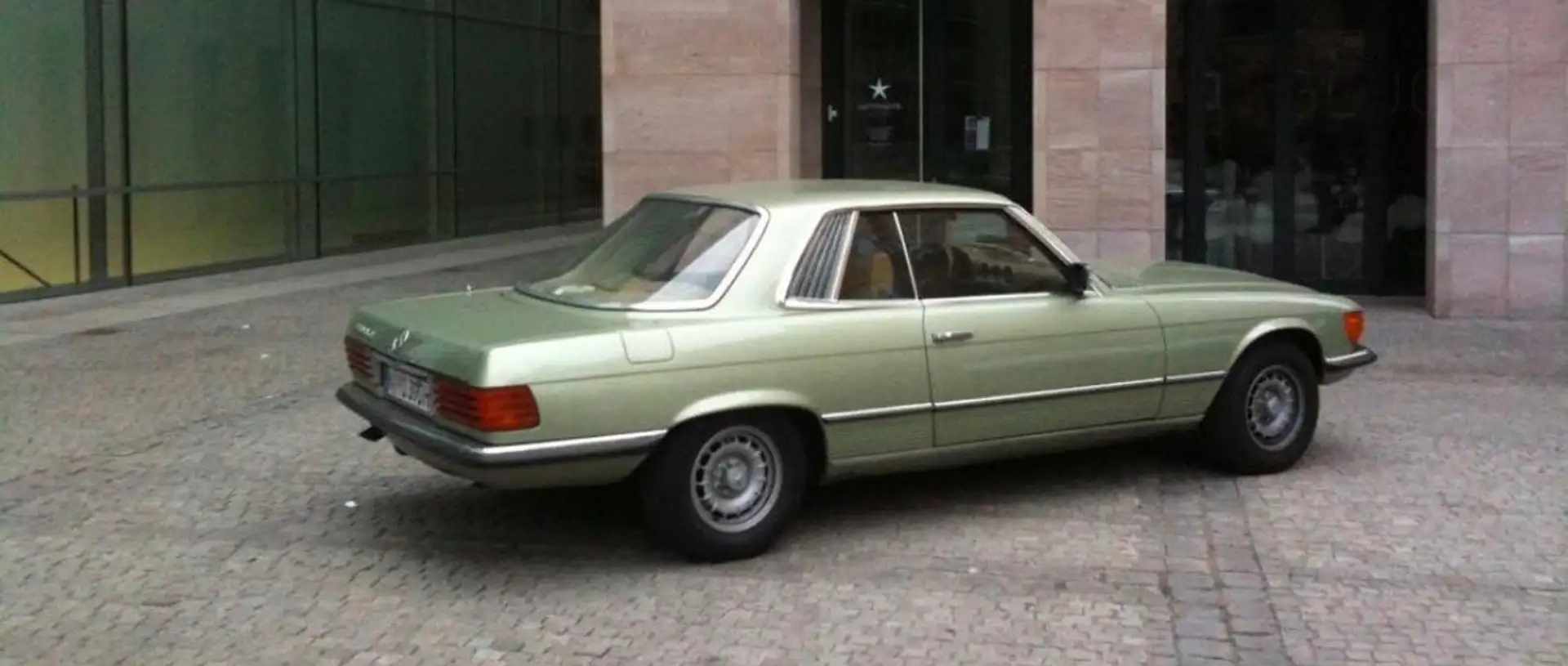 Mercedes-Benz 280 SLC Verde - 2