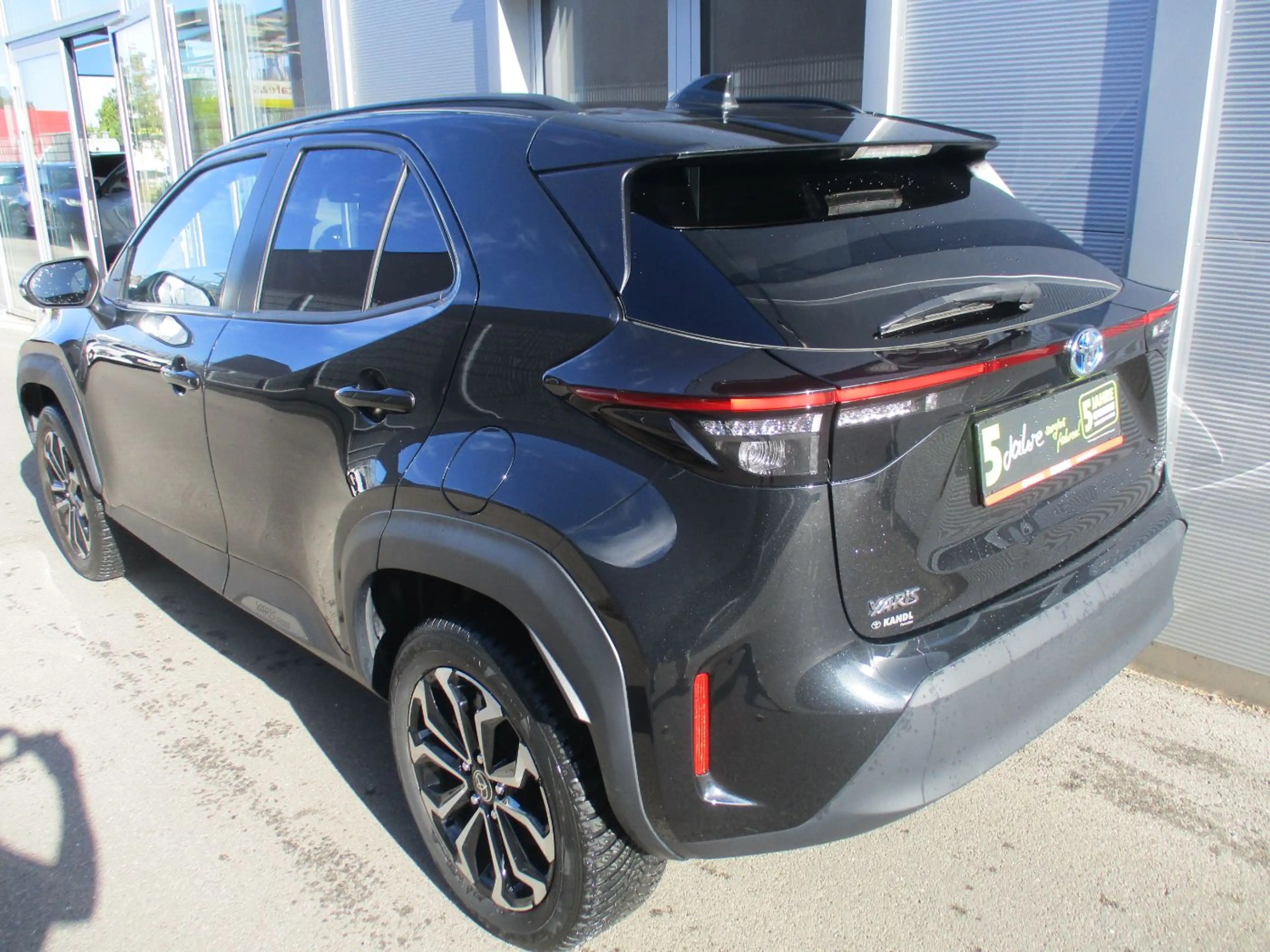 Toyota Yaris Cross 1.5 FWD Active Drive ACC+LED+Navi+LM — photo 14
