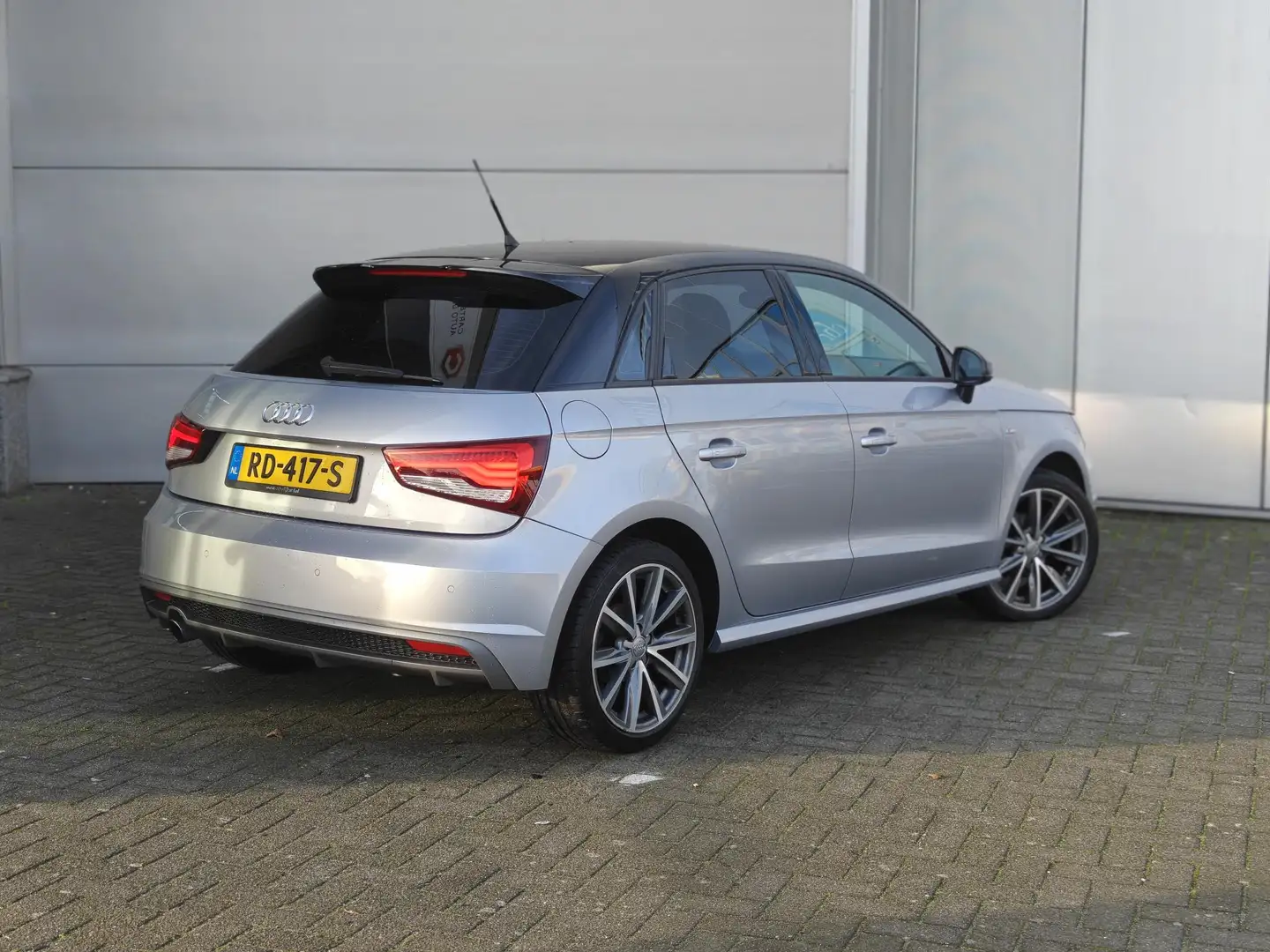 Audi A1 Sportback 1.0 TFSI Sport S line Edition Gris - 2