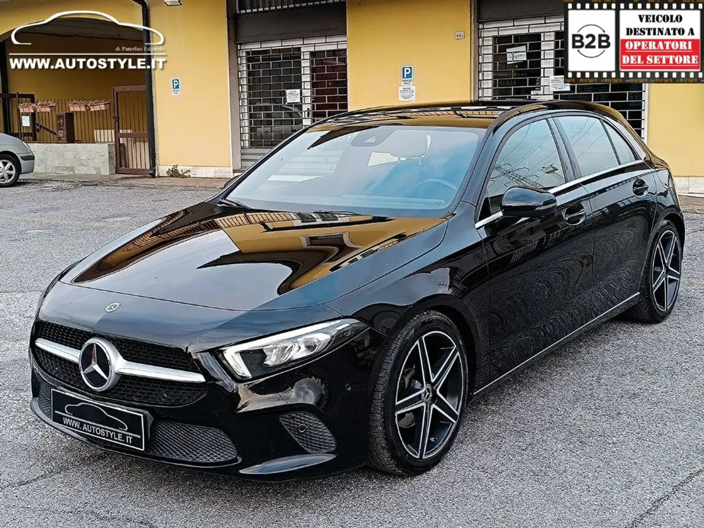 Mercedes-Benz A 180 d Automatic Business Noir - 1