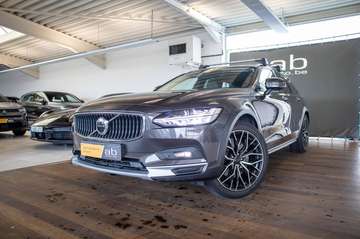 Cross Country, Harman Kardon, adaptieve cruisecontrol, zetelverwarming voor en achter