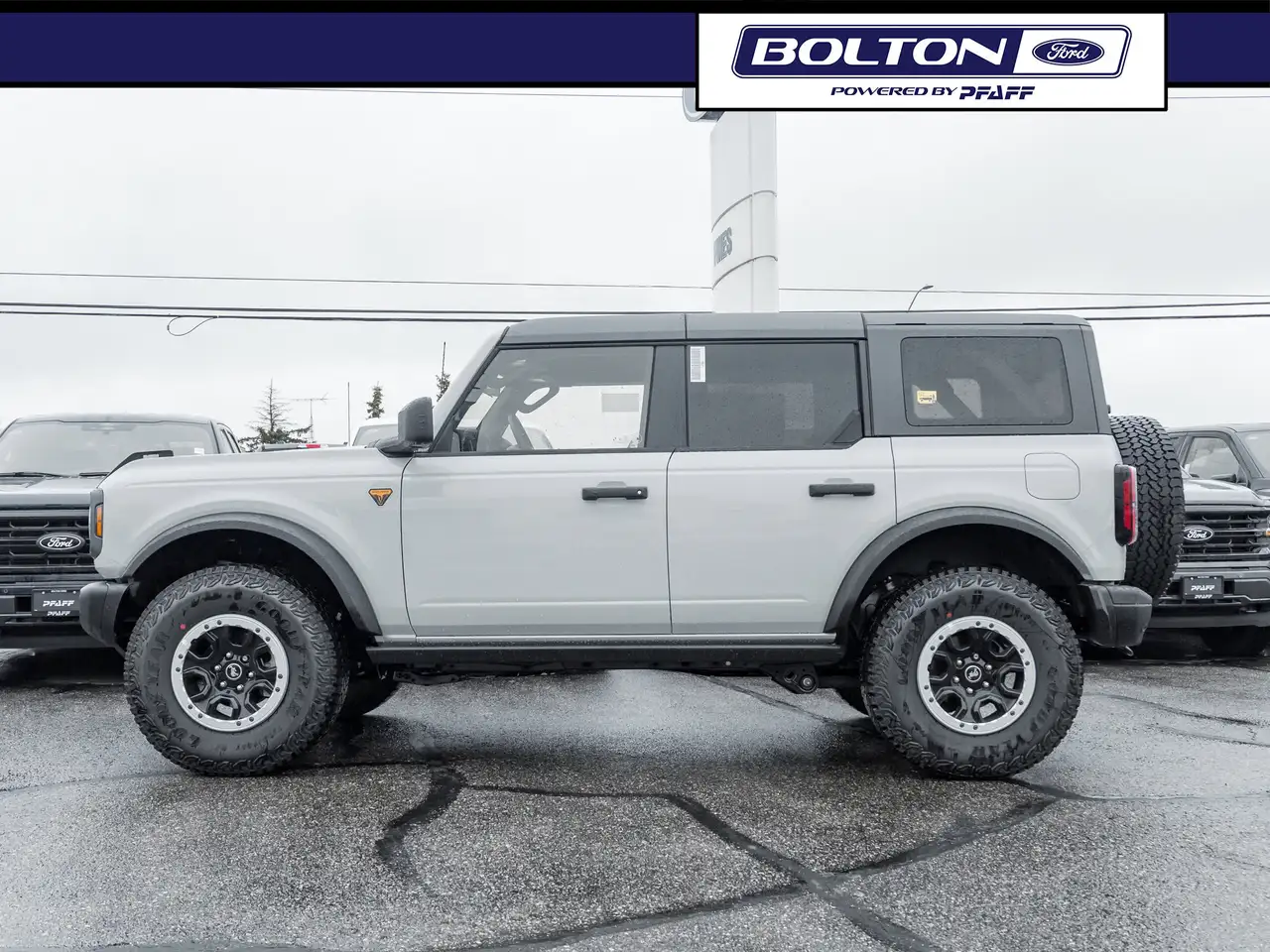 Ford Bronco снимка Ford Bronco