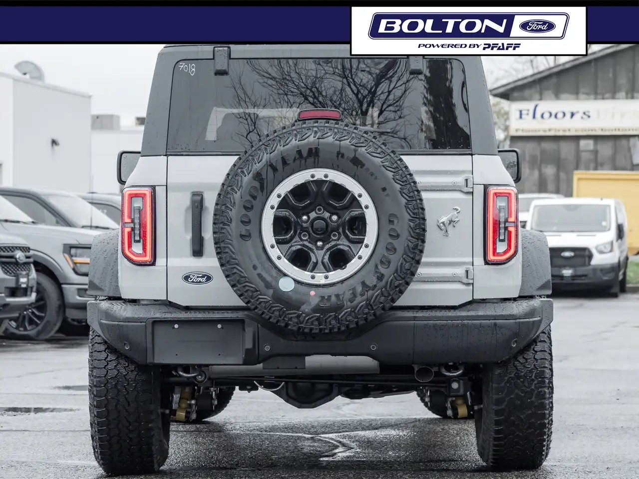 Ford Bronco снимка Ford Bronco