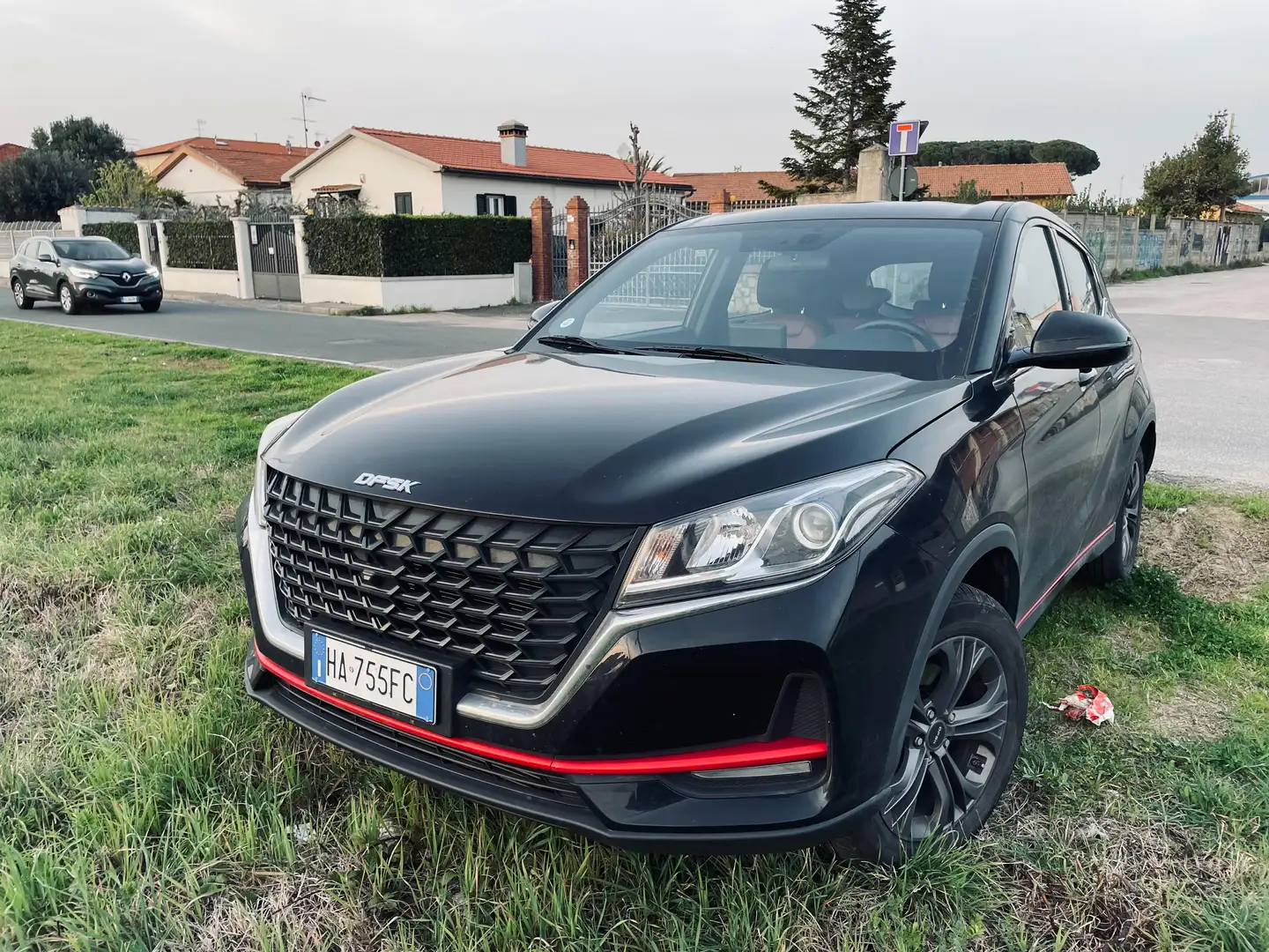 DFSK Glory 580 Glory  500 500 1.5 Luxury cvt Negro - 1