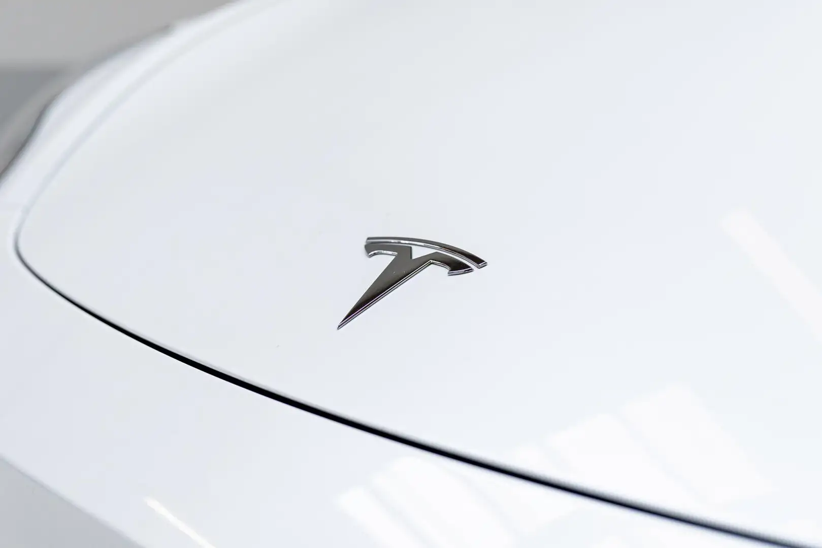 Tesla Model Y Long Range AWD AP AMD *in stock* Blanc - 2