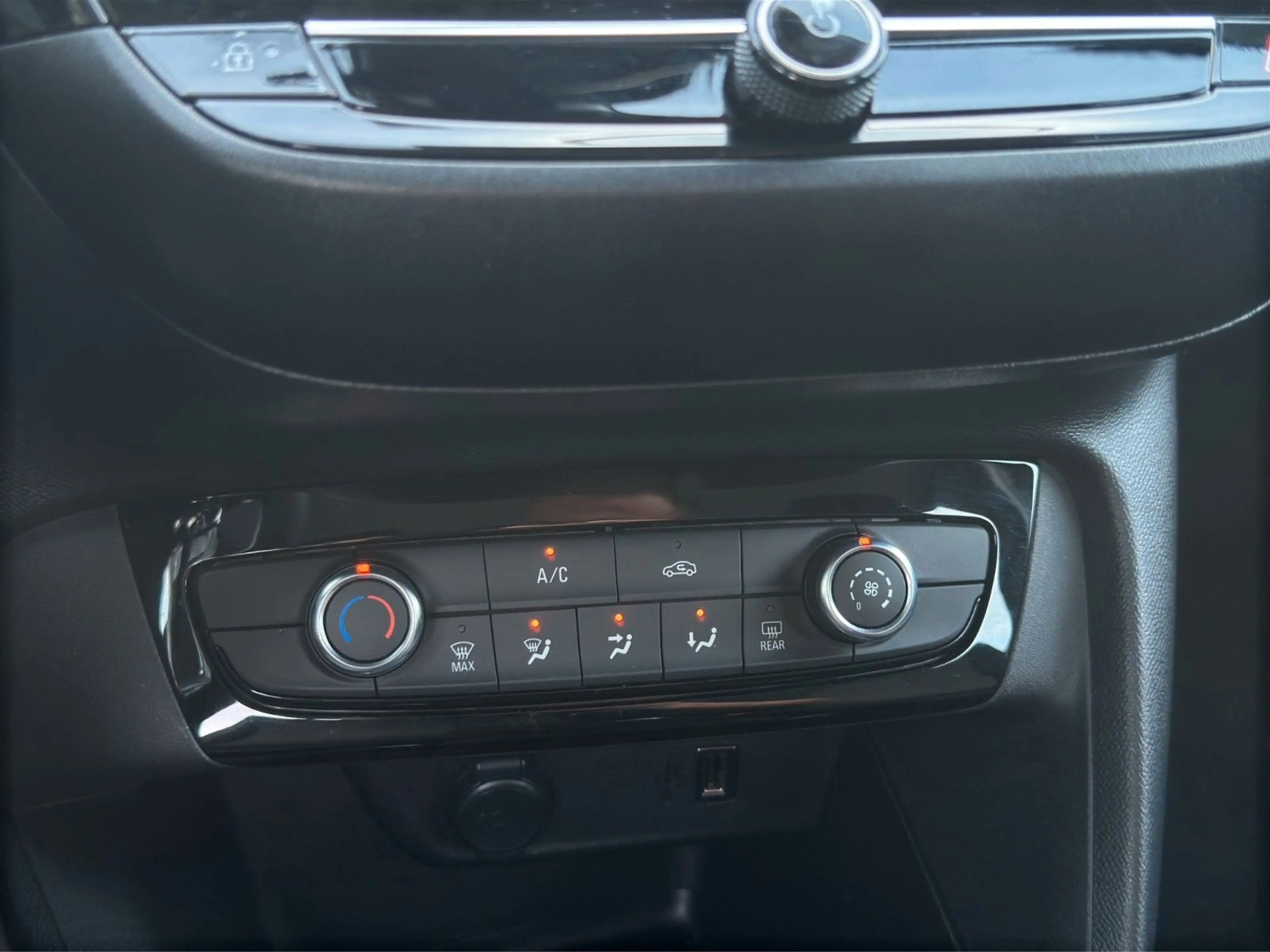 Opel Corsa F Premium "Edition" 1-Hand/Garantie/DAB — photo 20