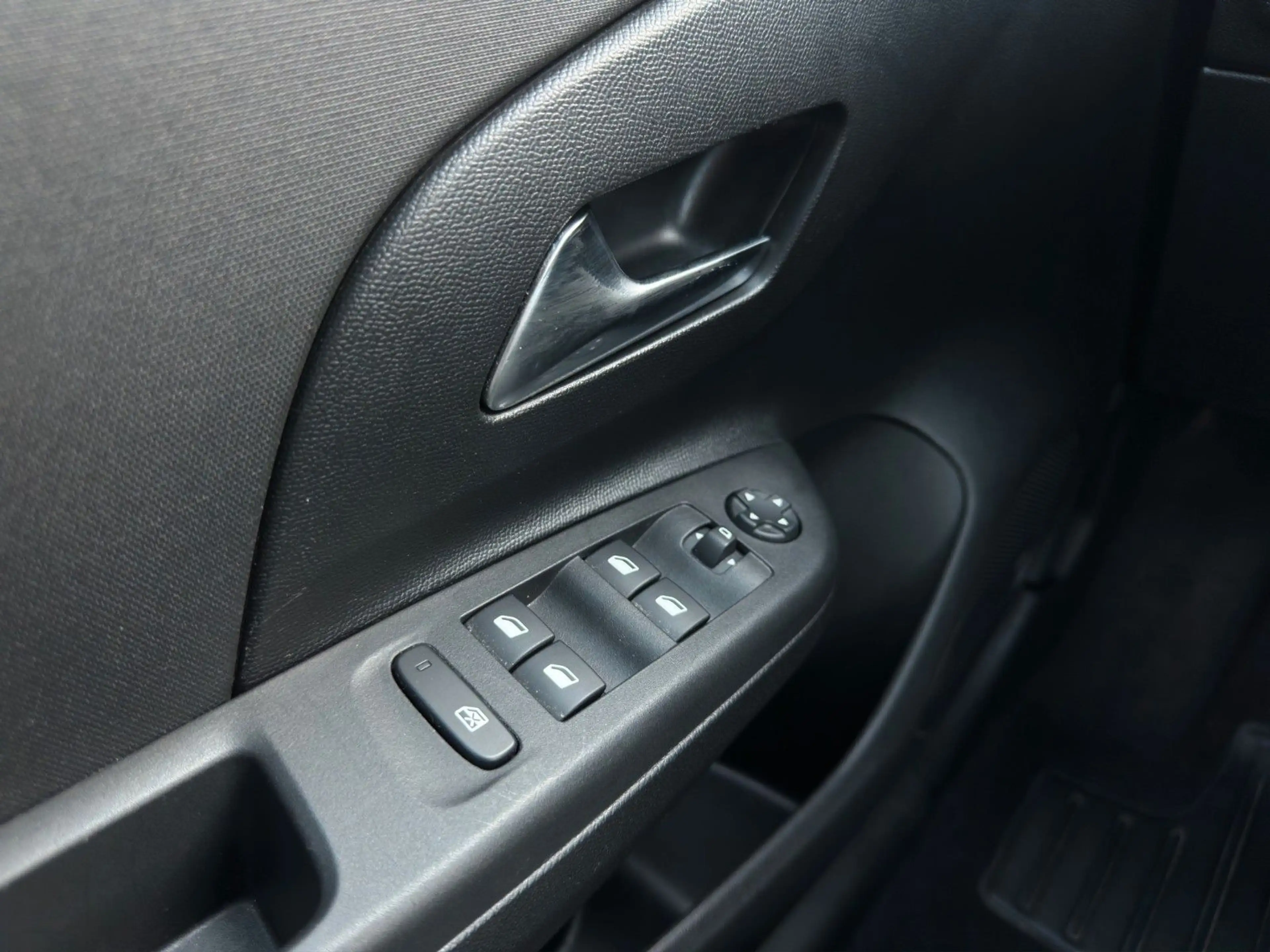 Opel Corsa F Premium "Edition" 1-Hand/Garantie/DAB — photo 22