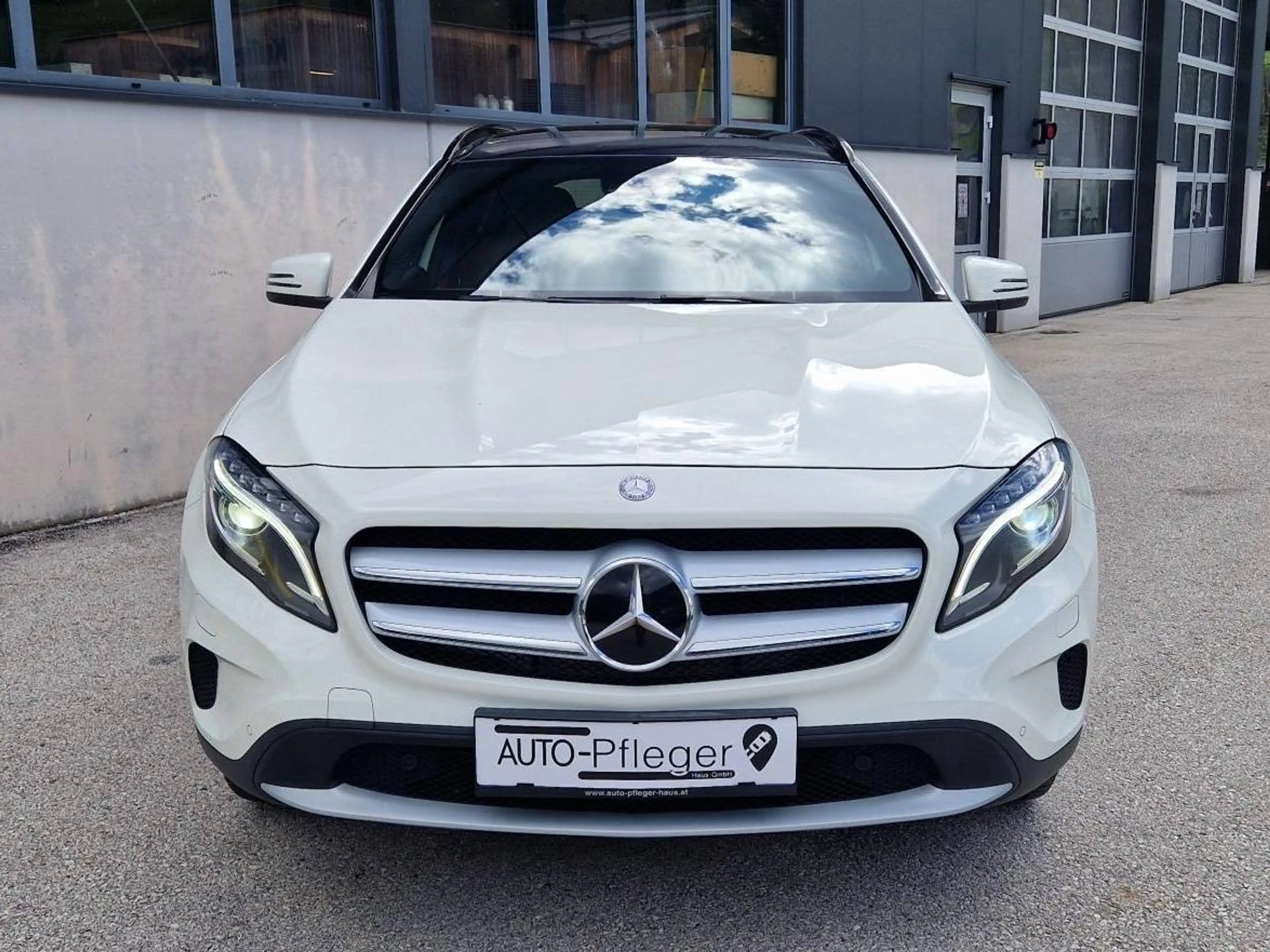Mercedes-Benz GLA 200 Edition Lifestyle 4 Matic — photo 6