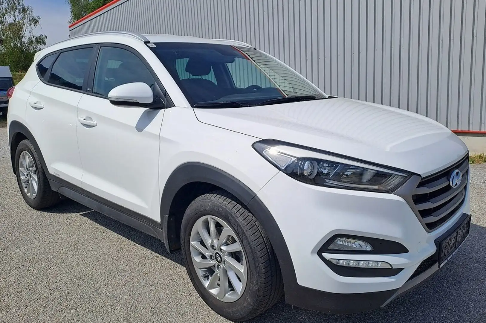 Hyundai TUCSON Tucson 1,7 CRDI Start-Stopp Go DCT Go Weiß - 2