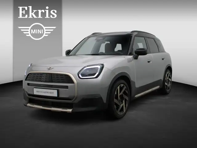 MINI Countryman E Favoured + Pakket M + Stuurwielrand Verwarmd + Pan