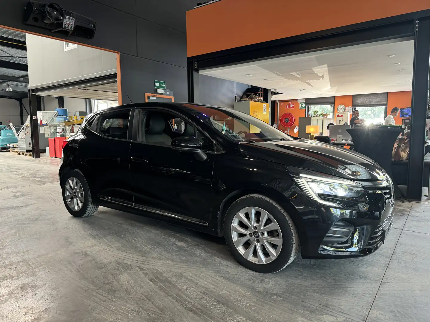Renault Clio 1.33 TCe AUTOMATIQUE - A/C - NAVI - MEDIA/TEL Noir - 2