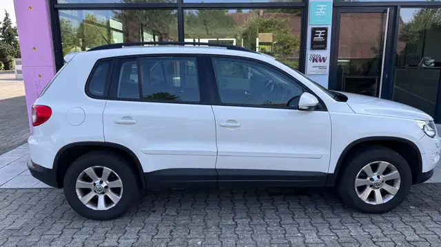 Volkswagen Tiguan view 7