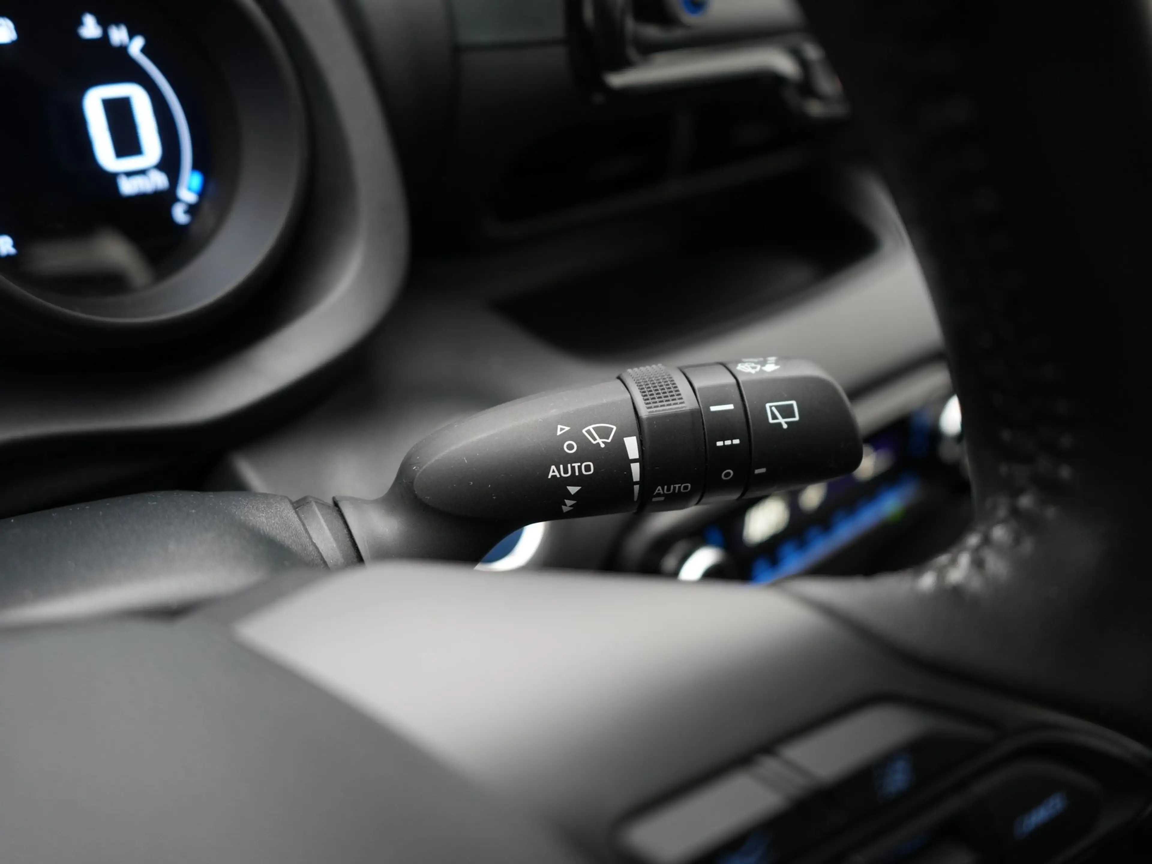 Toyota Yaris 1.5 Hybrid Dynamic — photo 10