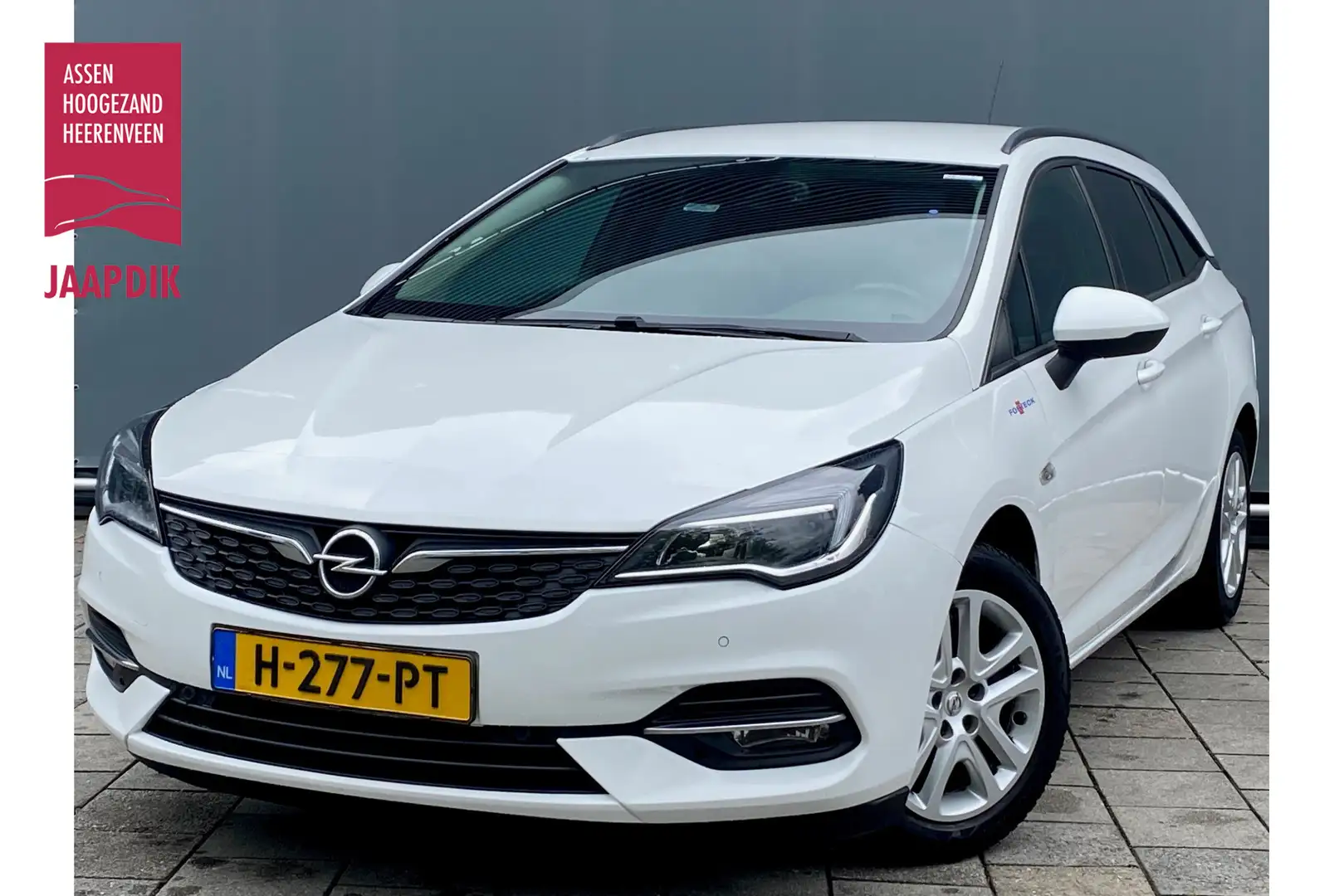 Opel Astra Sports Tourer BWJ 2020 | 1.2T 146PK Business Ed | Wit - 1
