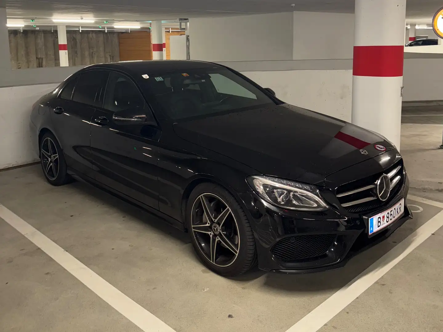 Mercedes-Benz C 200 C 200 d AMG Line Aut. AMG Line Schwarz - 1